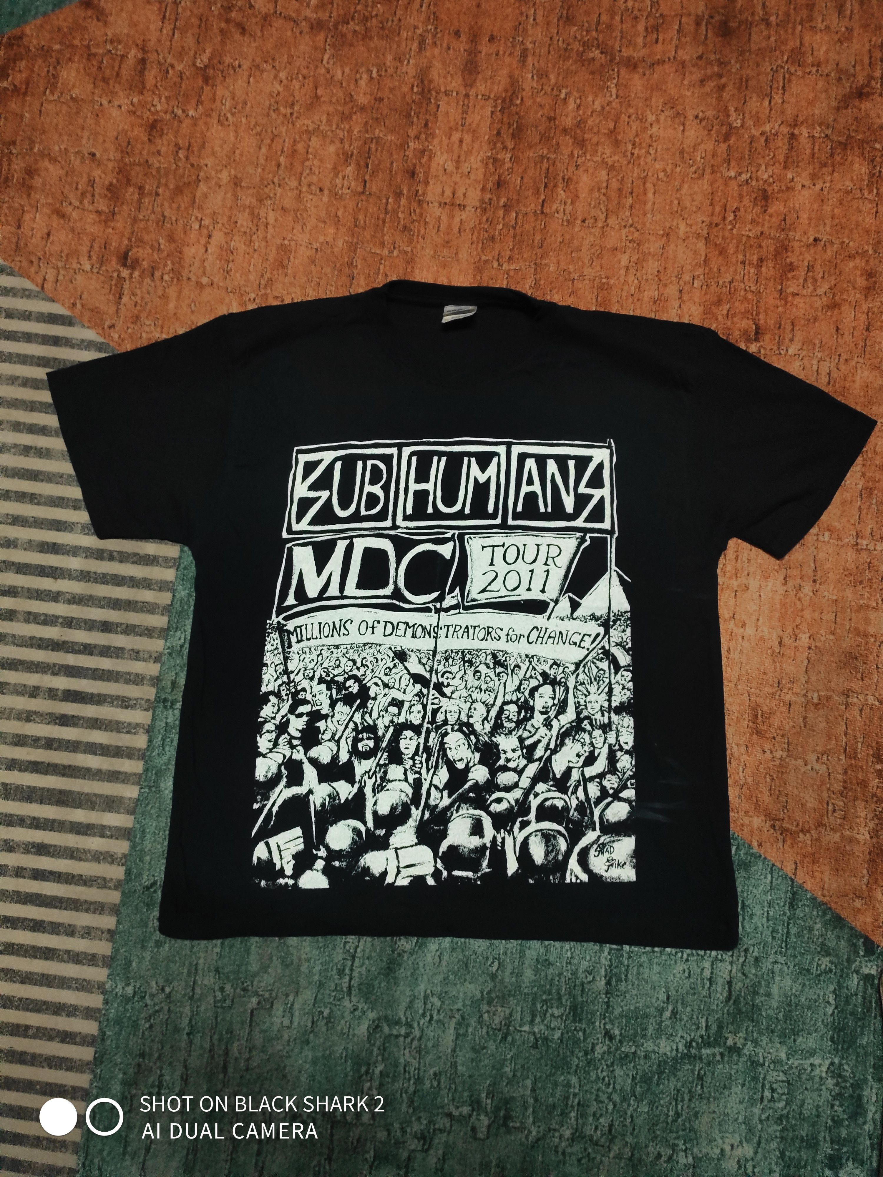 Gildan SUBHUMANS MDC TOUR 2011 Size US M / EU 48-50 / 2 - 1 Thumbnail