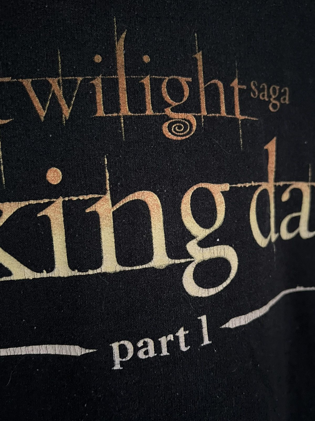 Gildan × Vintage 2011 Twilight vintage black hoodie bella edward Size US S / EU 44-46 / 1 - 13 Thumbnail