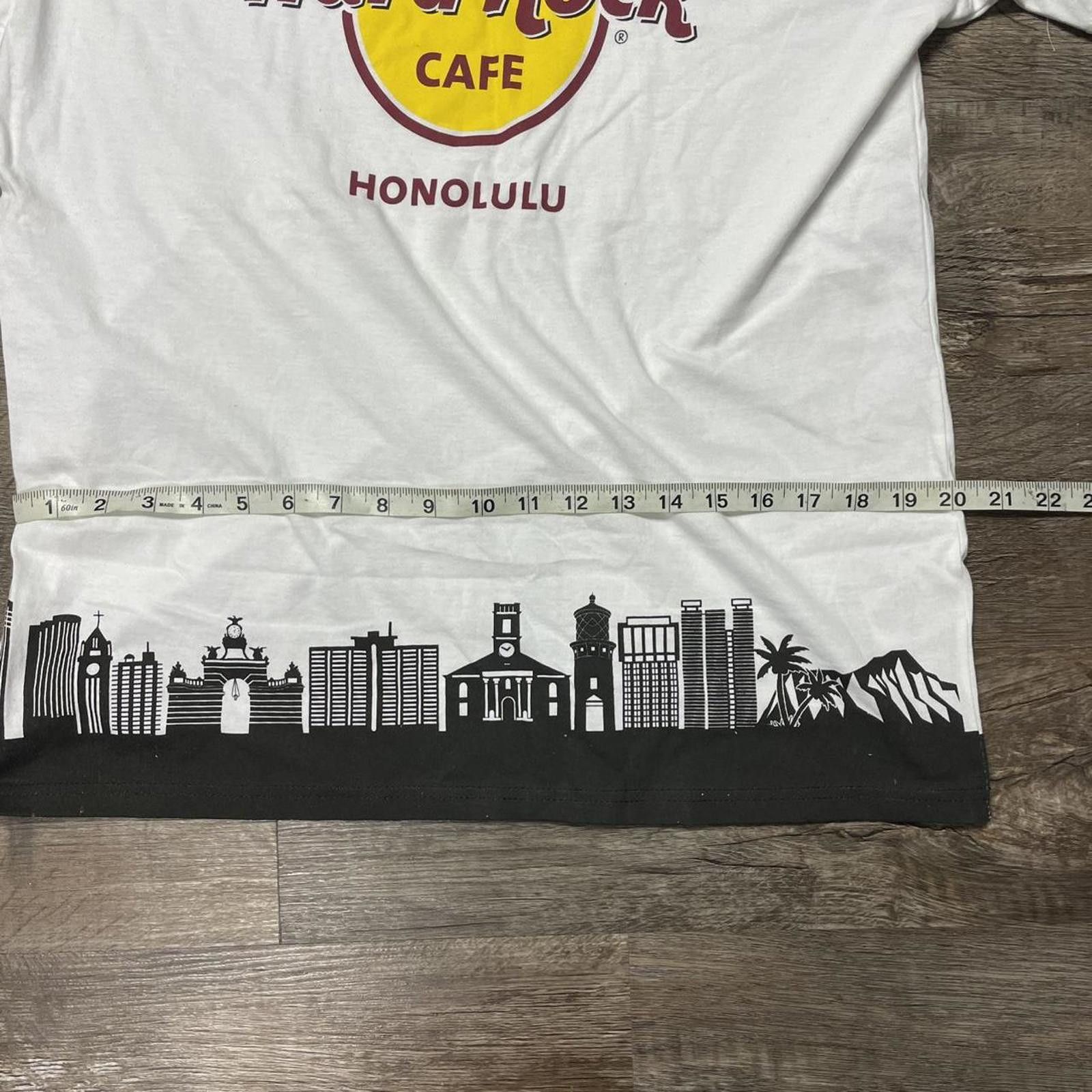 Hard Rock Cafe Hard Rock Cafe Honolulu Hawaii Silhouette White/Black Tee L Size US L / EU 52-54 / 3 - 4 Thumbnail