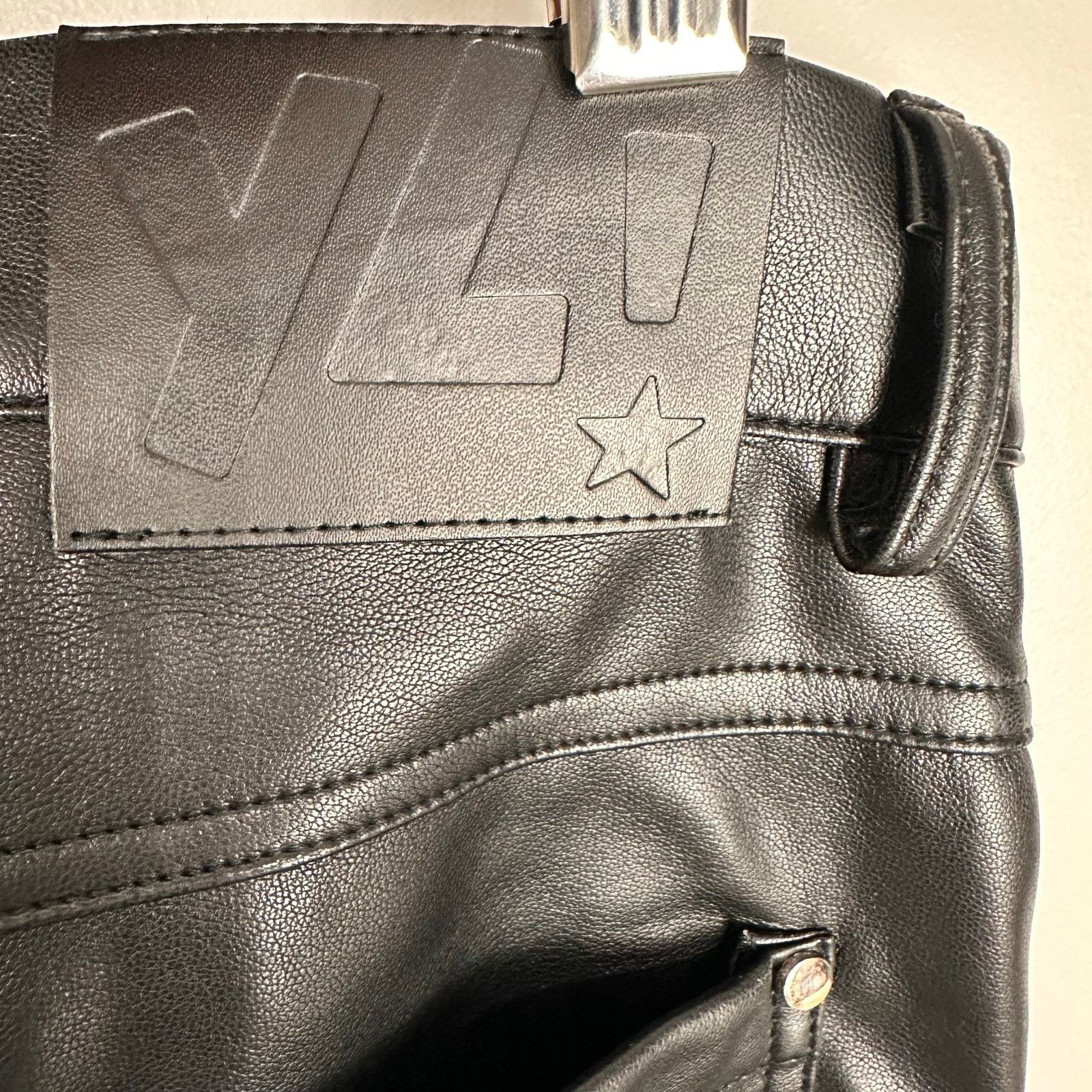 Other YLSK Mens Skinny Faux Leather Low Rise Pants Suede Lined 28 Size US 28 / EU 44 - 2 Thumbnail