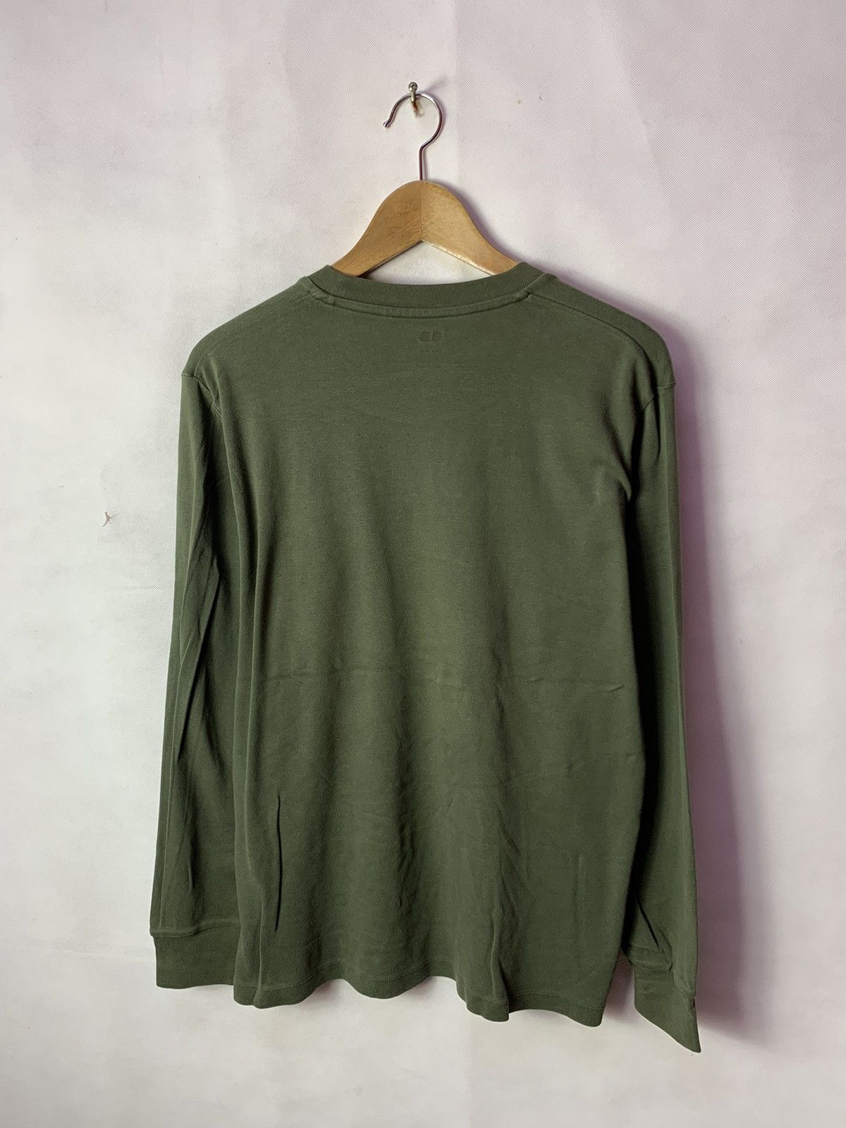 Japanese Brand × Uniqlo 🔥 Uniqlo Longsleeves Tee Olive Green Size US L / EU 52-54 / 3 - 3 Thumbnail