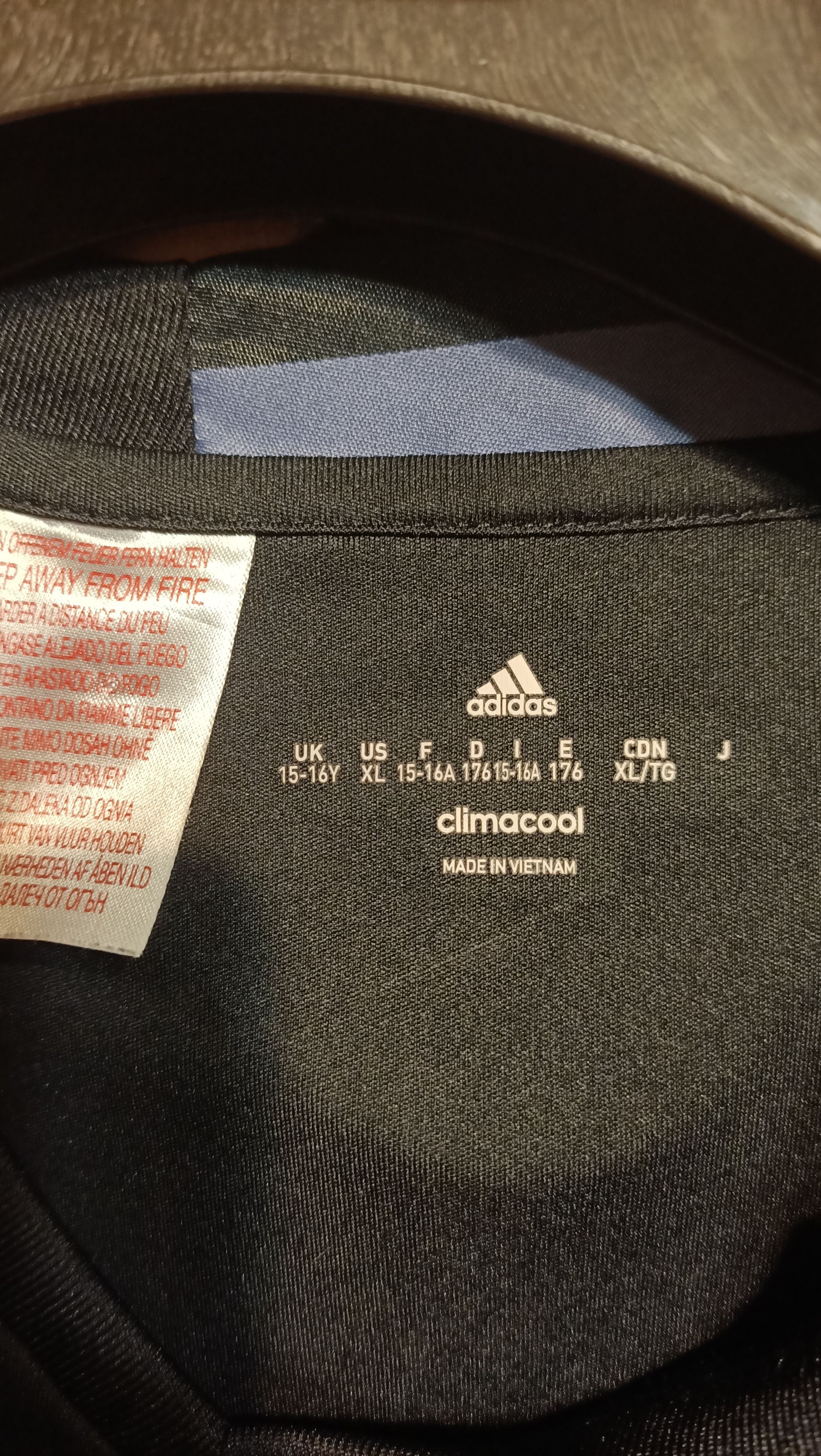 Adidas Real Madrid Adidas soccer jersey Size US S / EU 44-46 / 1 - 5 Thumbnail