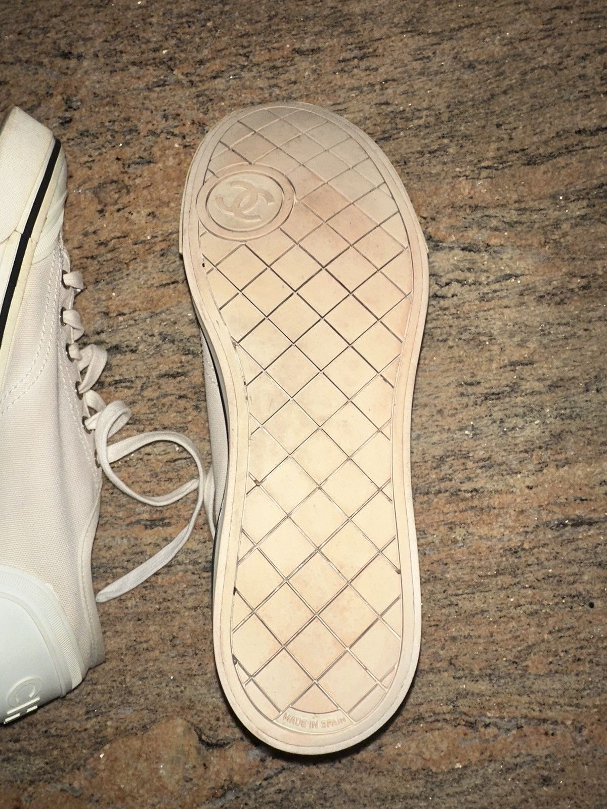 Chanel Chanel Low Top Sneakers Size US 8 / EU 41 - 2 Thumbnail