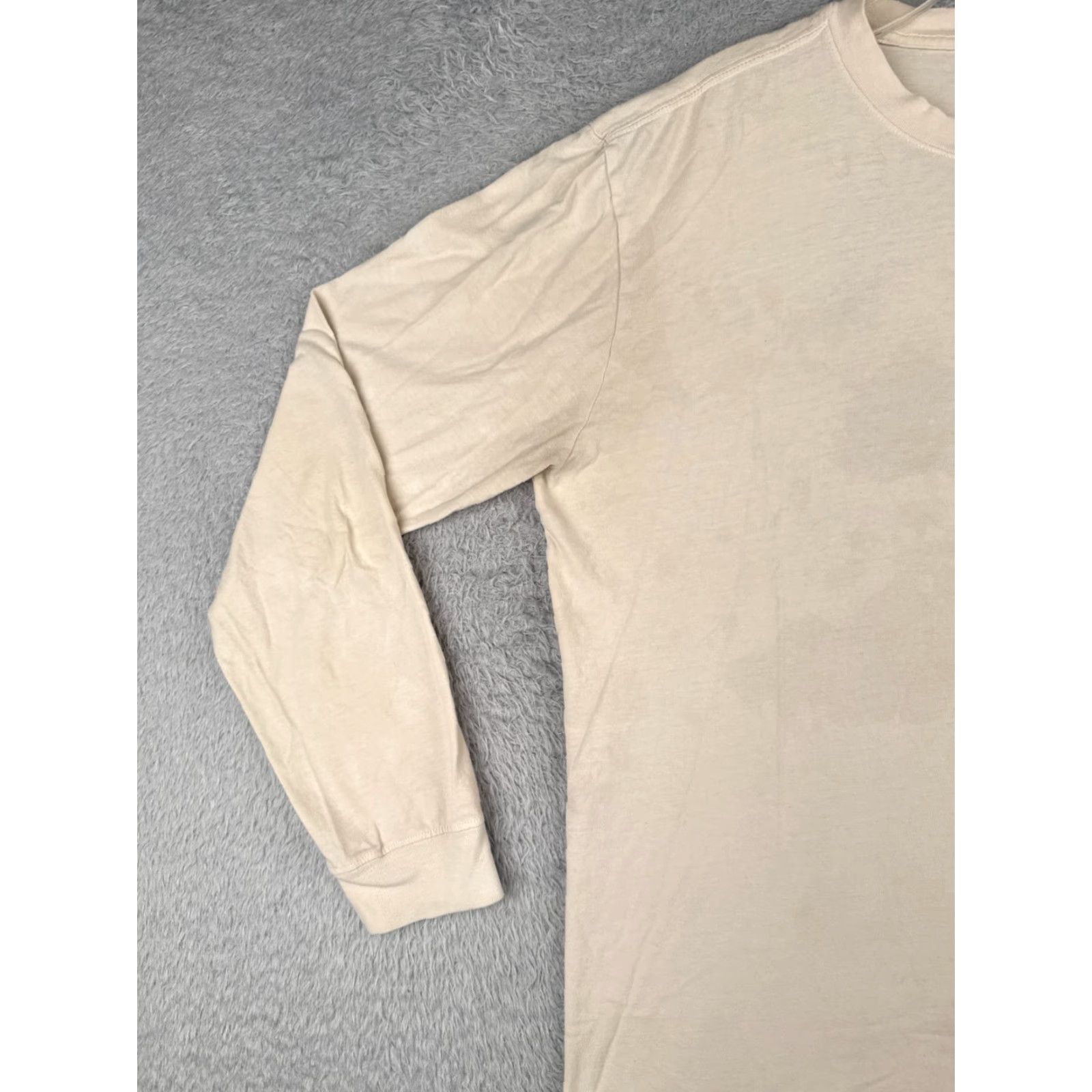 The North Face The North Face Shirt Men Large Ivory Logo Camo Long Sleeve Cotton Crew Neck T-Shirt Size US L / EU 52-54 / 3 - 3 Thumbnail