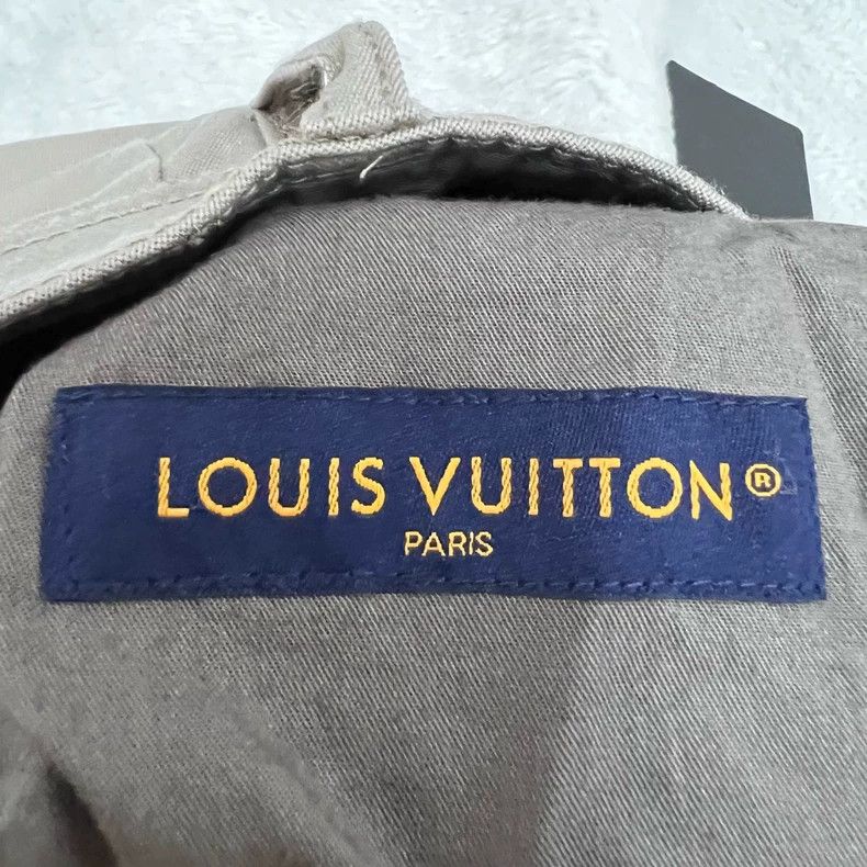 Louis Vuitton Louis Vuitton size US 46 Solid button-down wide-leg pants 2 Size US 30 / EU 46 - 4 Thumbnail
