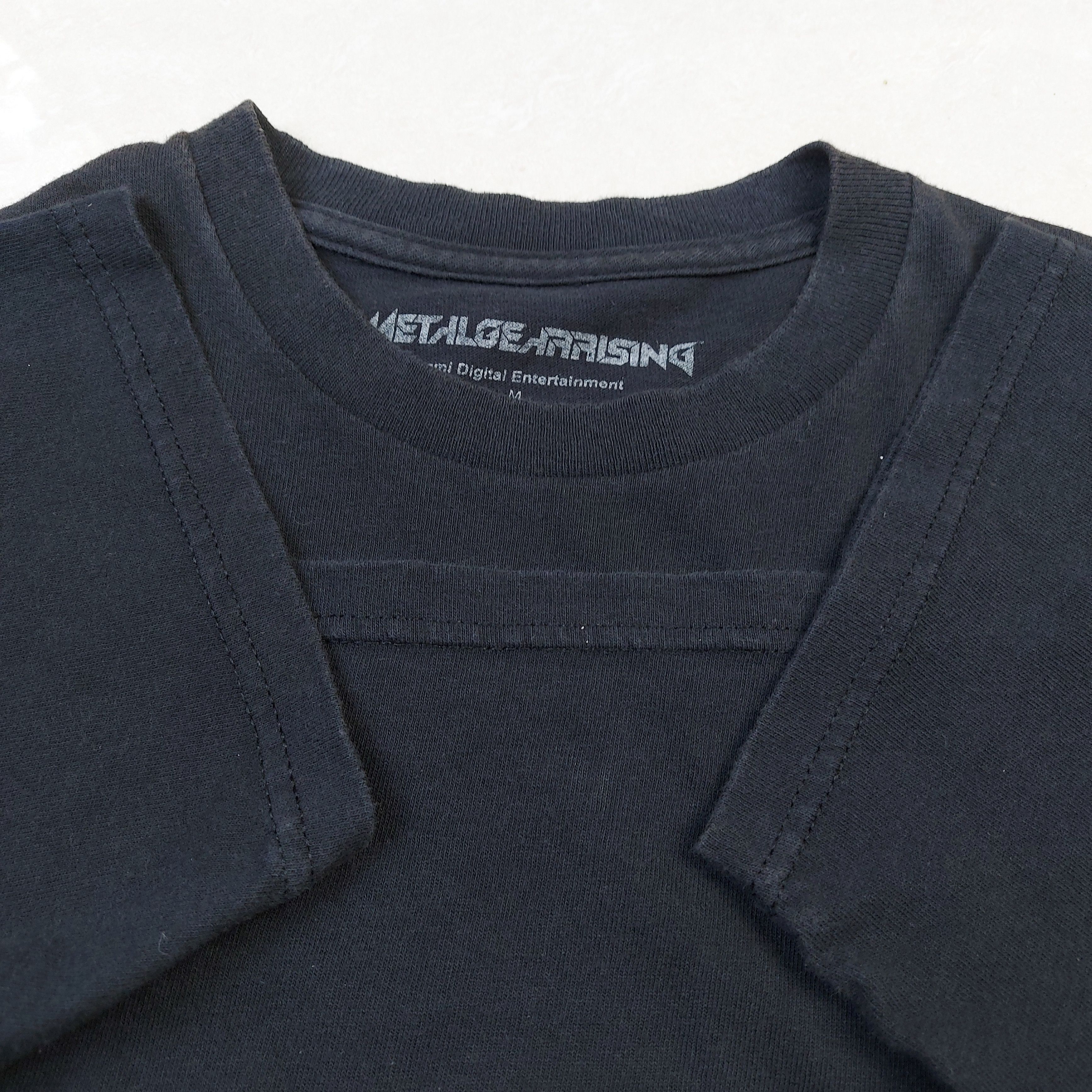 Playstation 2013 Metal Gear Rising Revengeance Raiden Konami TEE Size US M / EU 48-50 / 2 - 7 Thumbnail