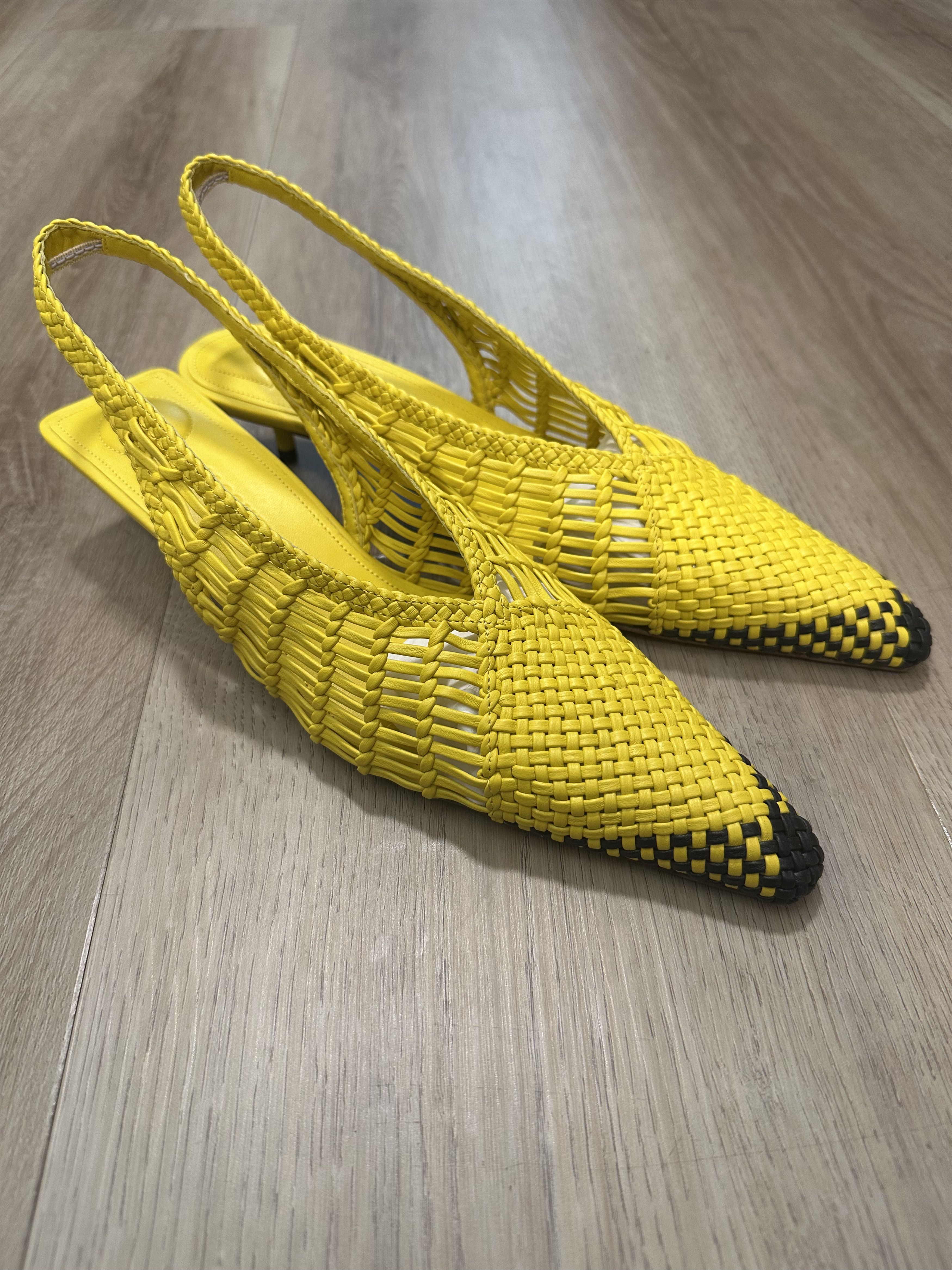 Jacquemus Yellow La Croisière 'The low Cubisto Banane' Heels Size US 8 / IT 38 - 1 Thumbnail