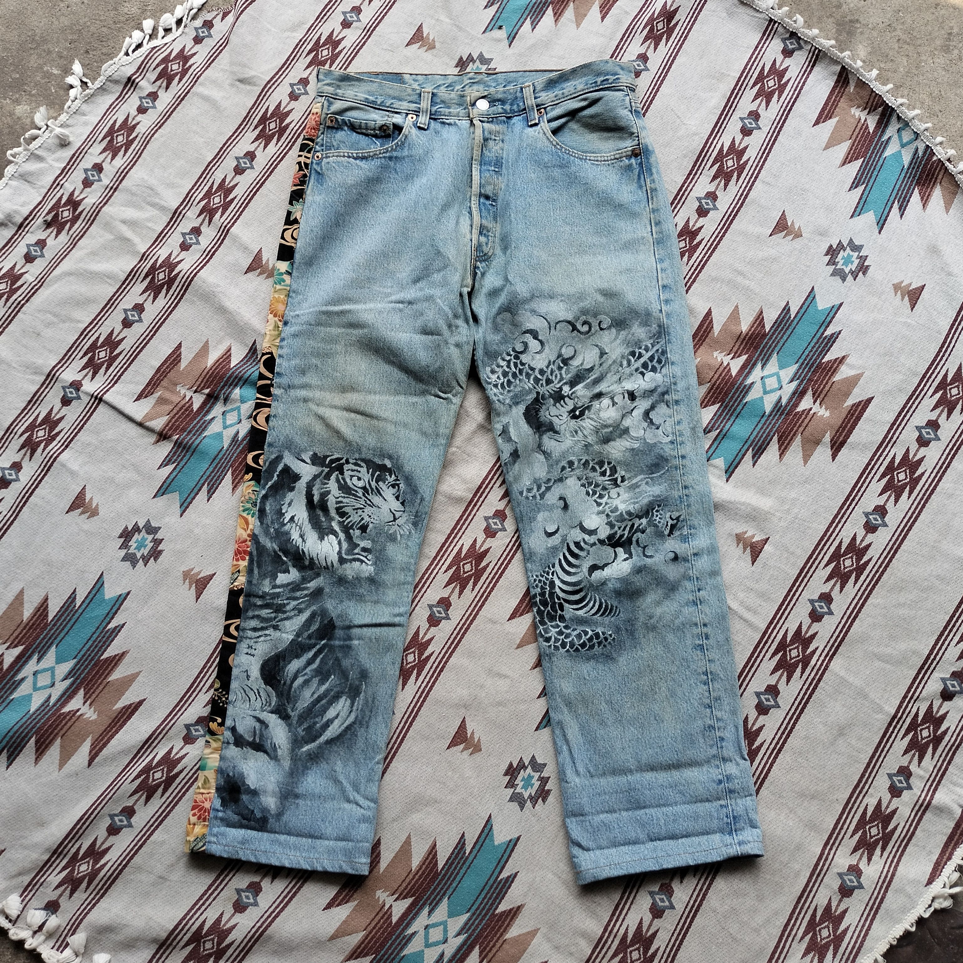 Rare 90s Levis tiger art japan sakura back denim