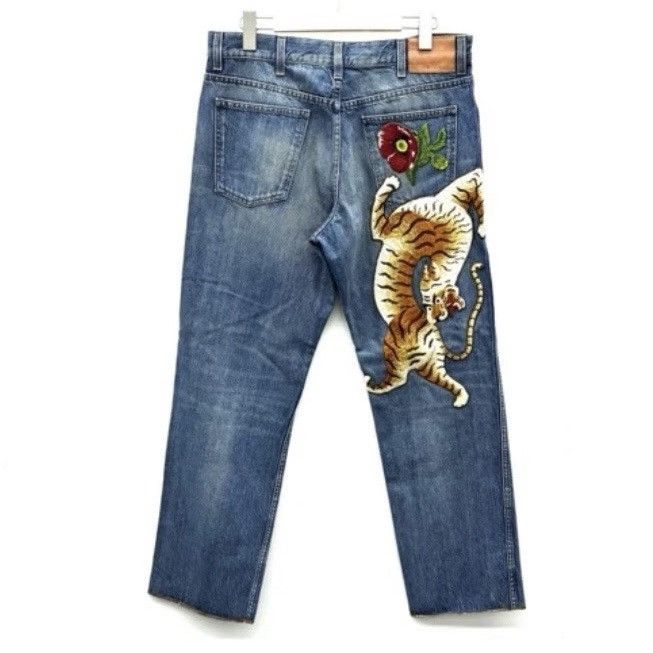 Gucci Gucci denim jeans with an embroidered tiger and flower patch Size US 34 / EU 50 - 1 Thumbnail