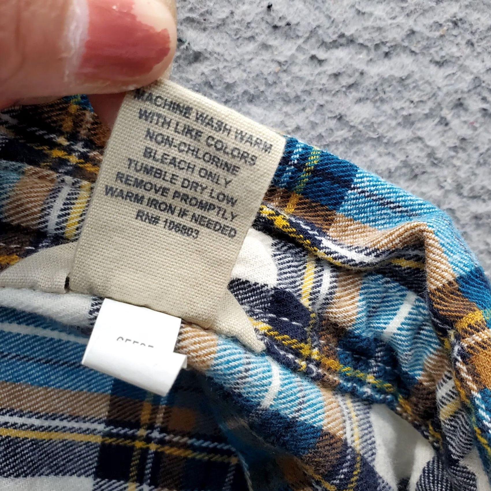 CO Duluth Women's Flannel Shirt Multi Plaid Long Sleeve Button-Up Shirt S Small Wool? Size S / US 4 / IT 40 - 7 Thumbnail