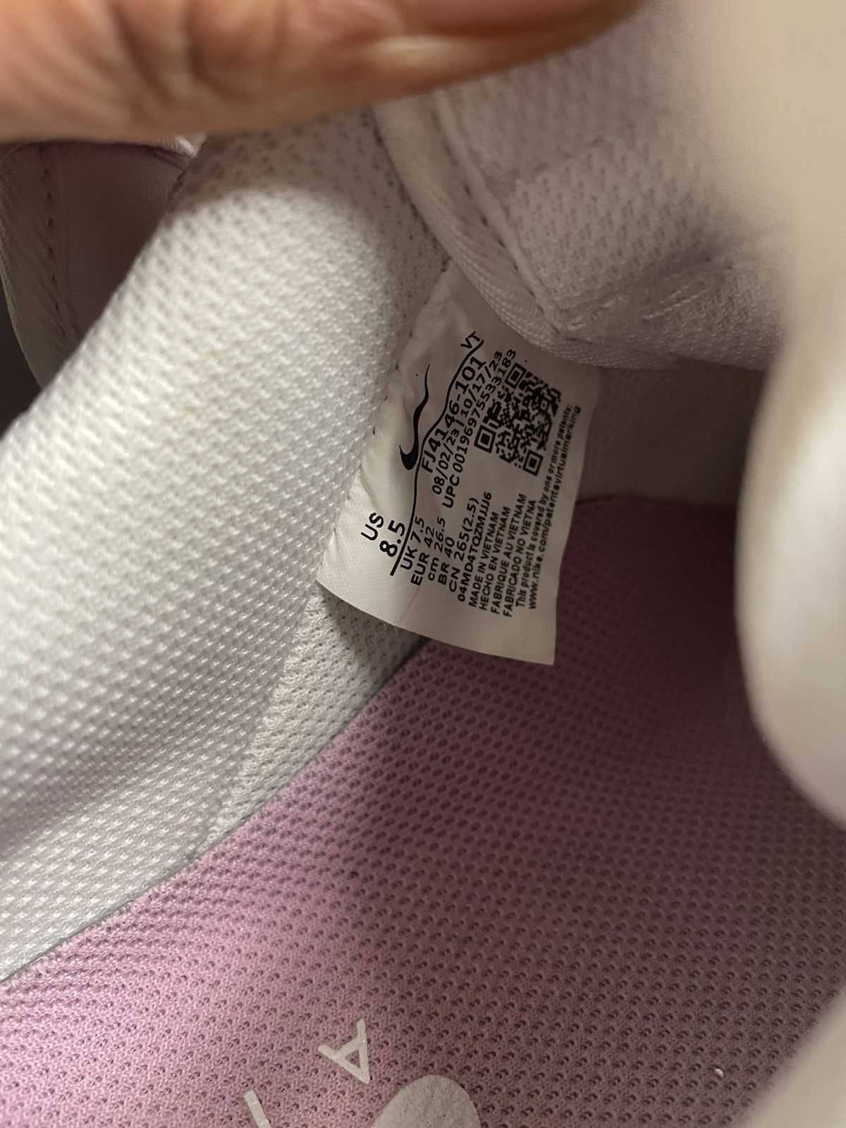 Nike Air Force 1 Bubblegum Size US 8.5 / EU 41-42 - 7 Thumbnail