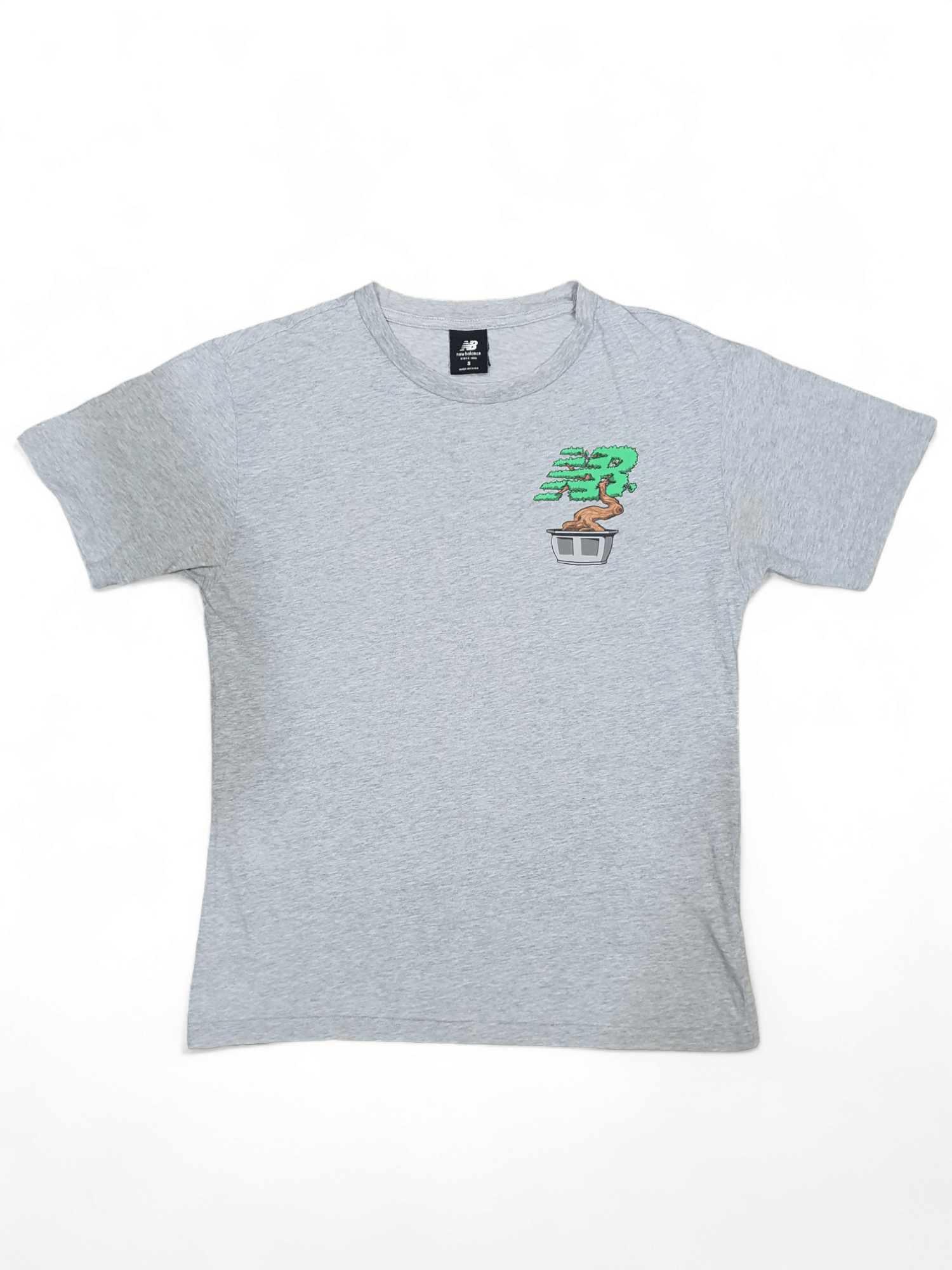 New Balance Balance NB Essentials Roots Graphic Tee in athletic grey Size US S / EU 44-46 / 1 - 2 Thumbnail
