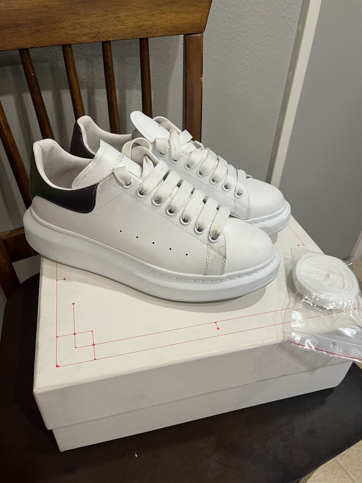 Alexander McQueen Alexander McQueen 9.5 Size US 9.5 / IT 39.5 - 2 Thumbnail