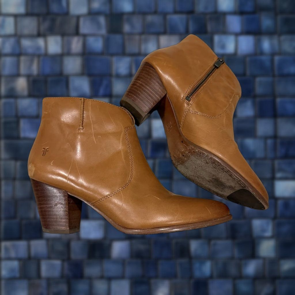 Frye VINTAGE Frye Jennifer Women's Bootie Ankle Leather Boots 8M Cognac Tan Boots Mens? Size US 8 / IT 38 - 1 Thumbnail