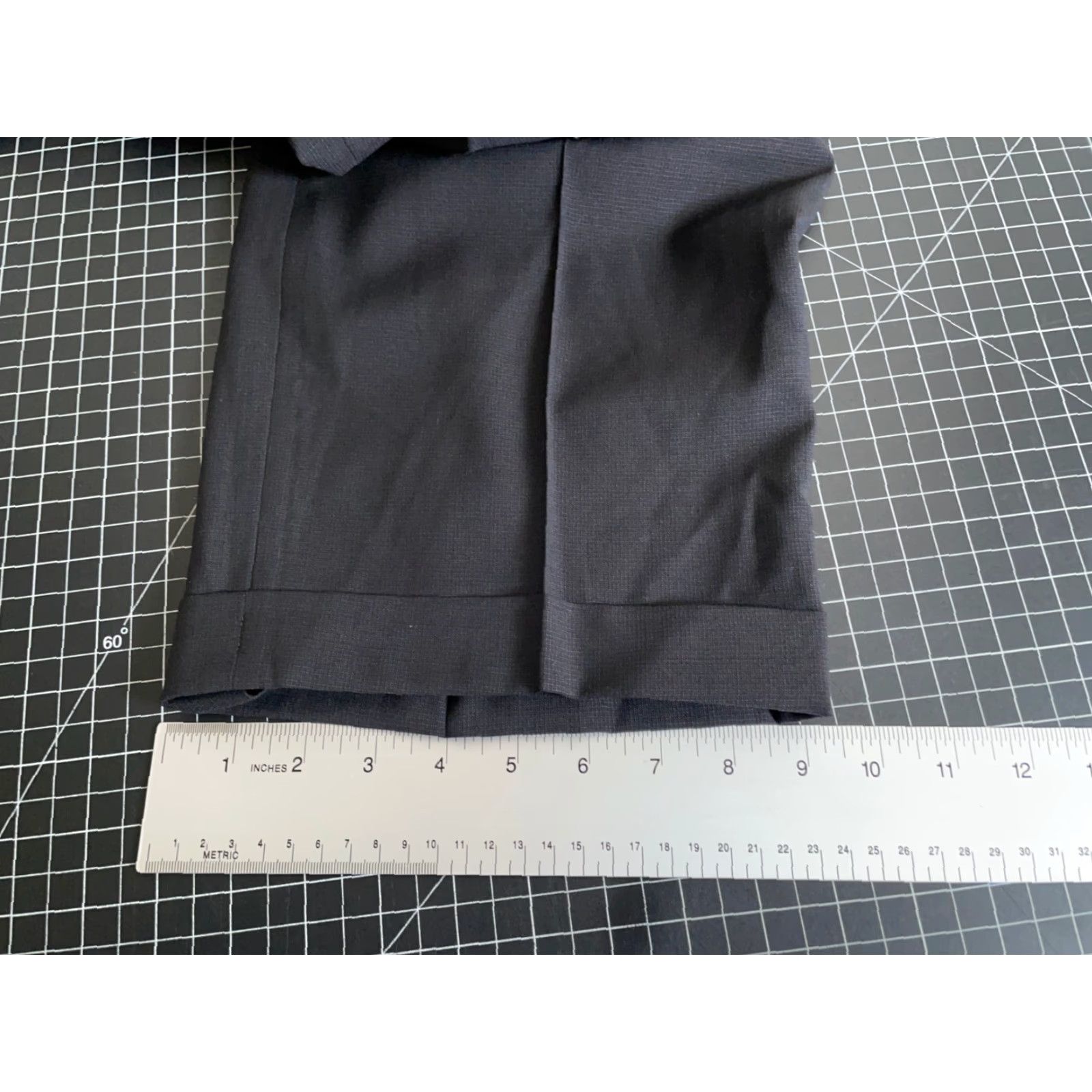Zanella VINTAGE Zanella Mens Dress Pants Wool Pleated Cuffed Flat Front Italy 34 x 28 Black Size US 34 / EU 50 - 7 Thumbnail