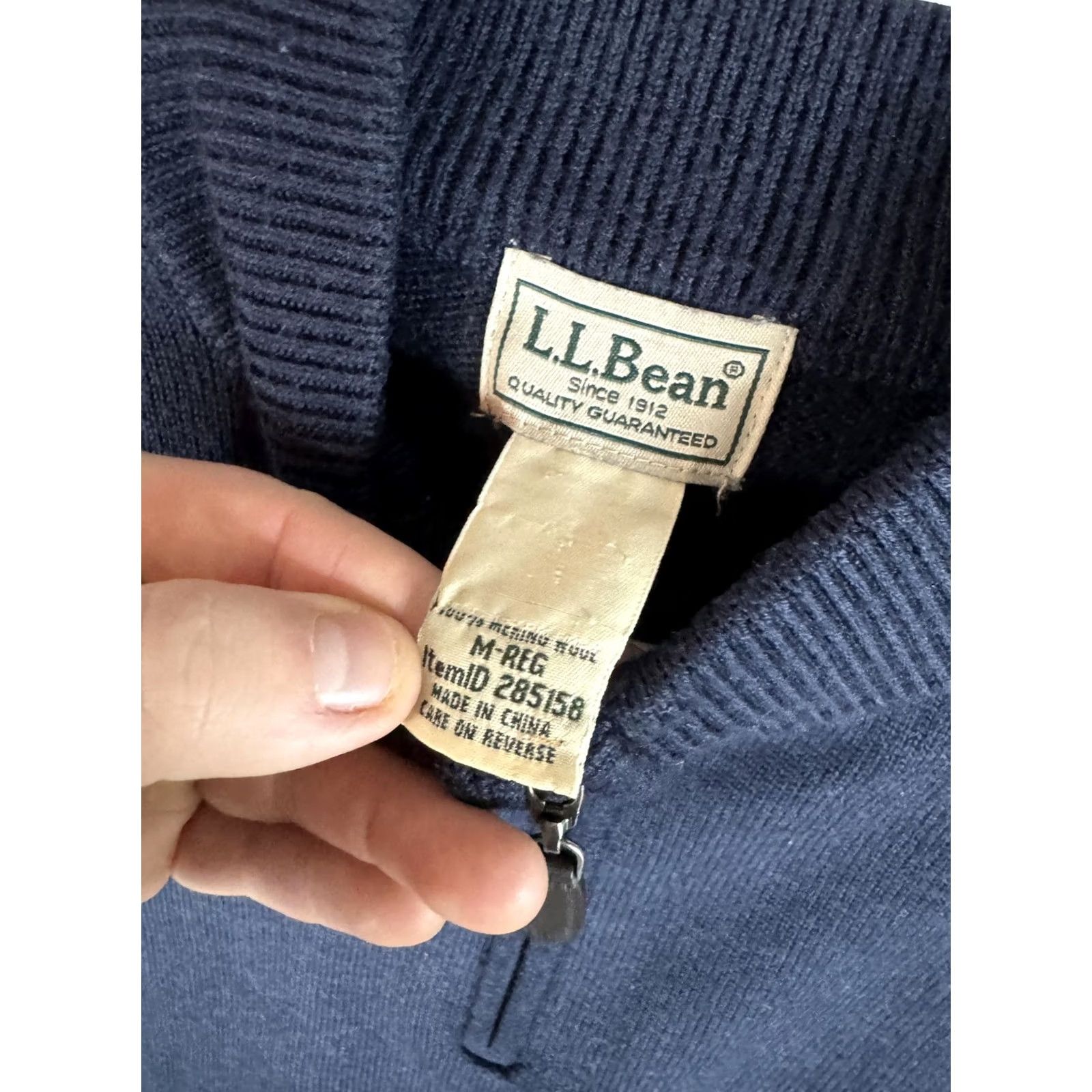 Vintage LL Bean Sweater Mens Medium Navy Merino Wool Quarter Zip Mock Neck Pullover Size US M / EU 48-50 / 2 - 6 Thumbnail