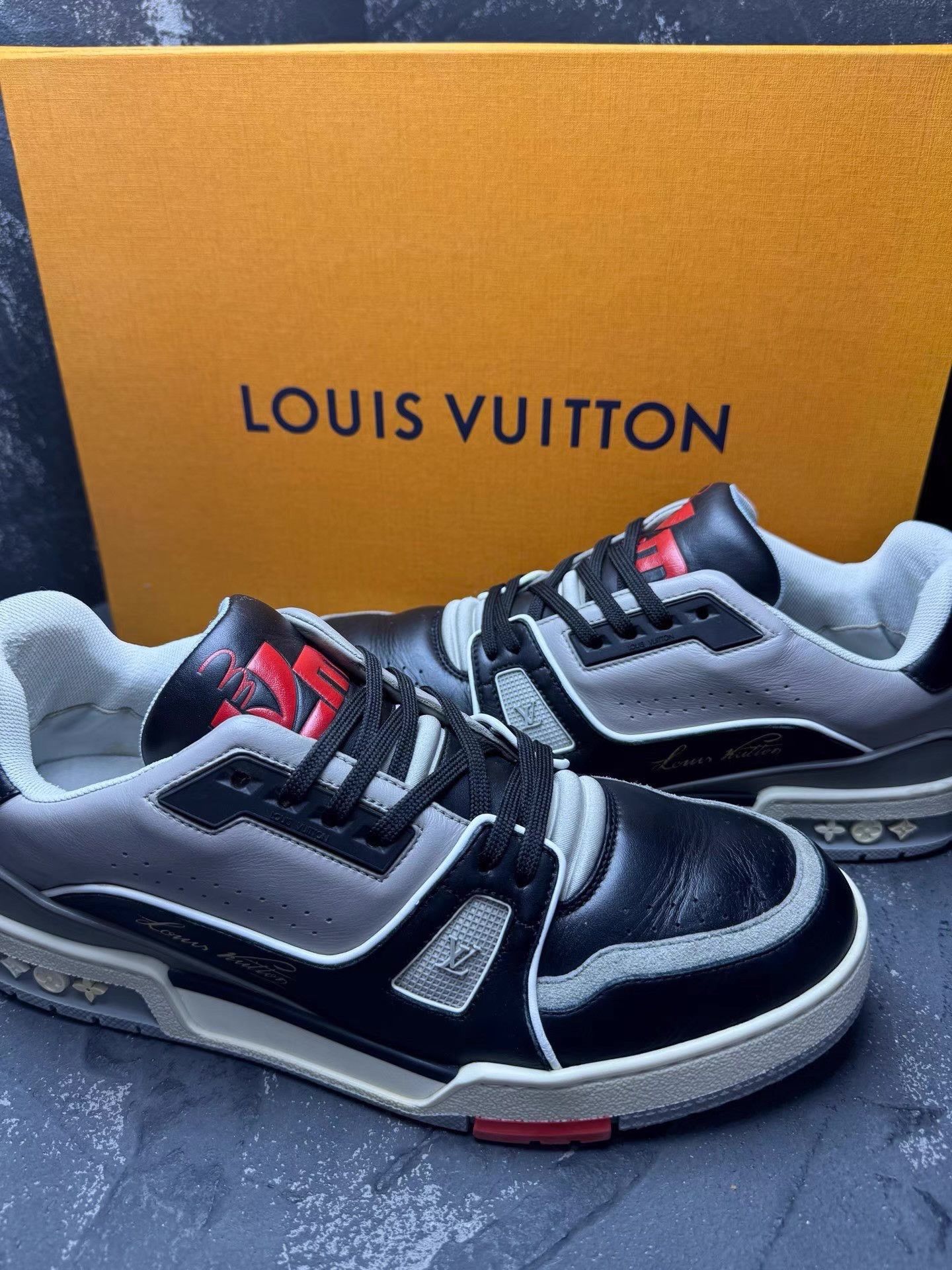 Louis Vuitton LV Trainer Black Cement Q10 Size US 8 / EU 41 - 2 Thumbnail