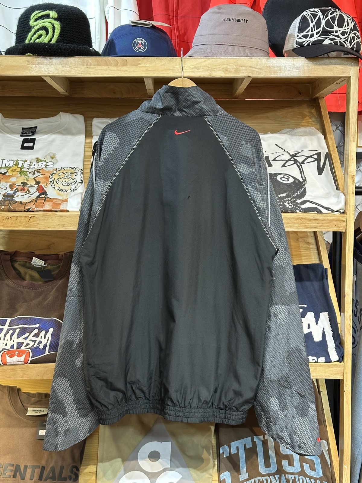 Nike Vintage Nike Air Max LTD Series 00's Full-Zip Jacket Size US L / EU 52-54 / 3 - 2 Thumbnail