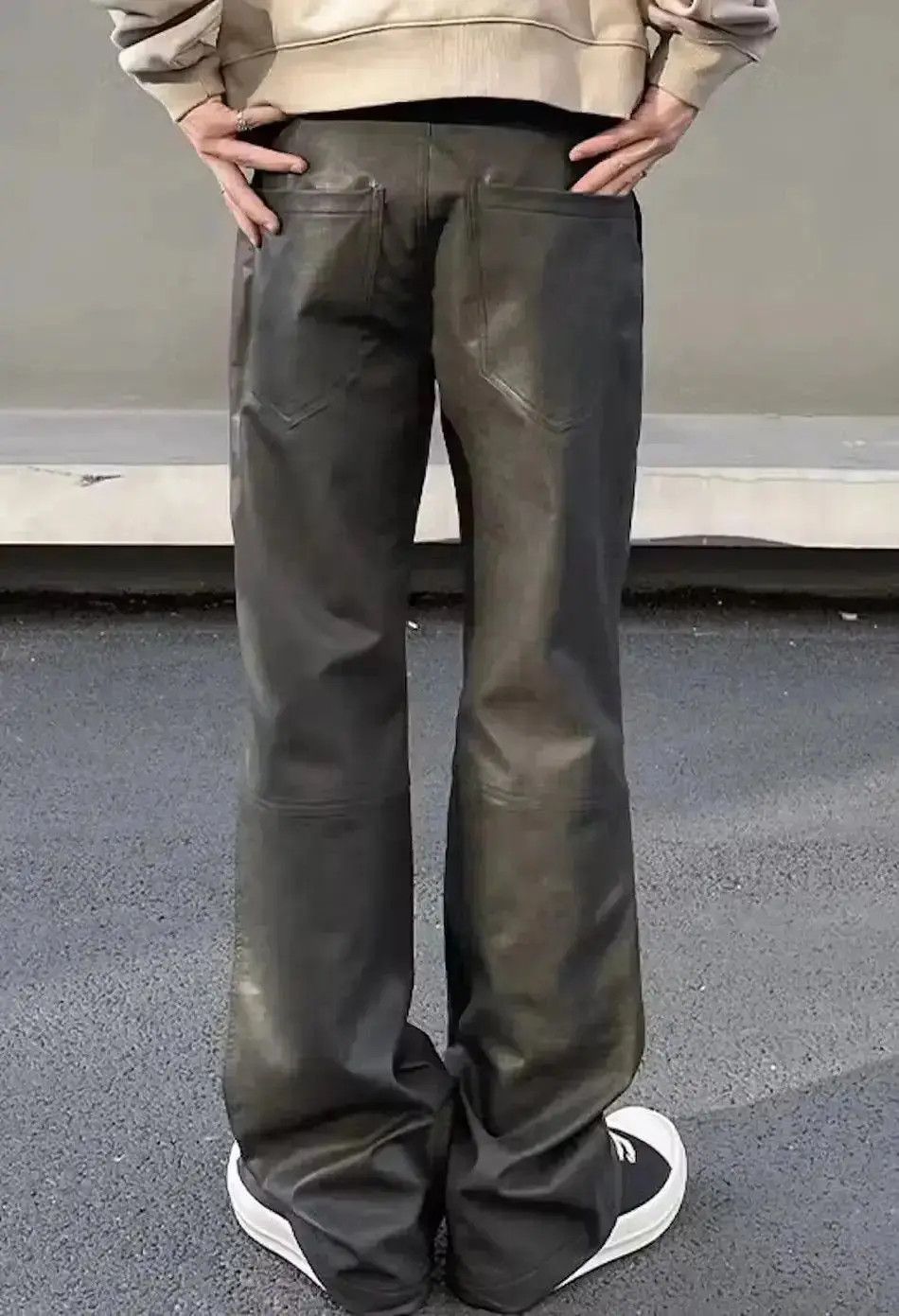 Japanese Brand Retro y2k dark workwear spliced rivet micro-flared trousers Size US 32 / EU 48 - 3 Thumbnail