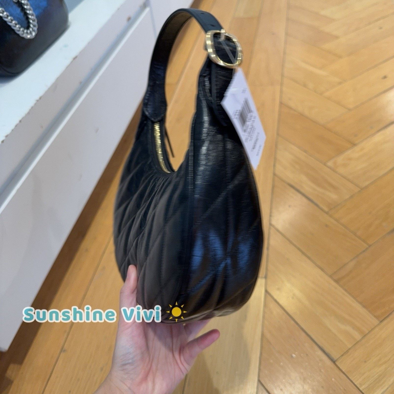 Coach NWT Coach Emily Shoulder Bag Gold/Black CDX21 leather Size ONE SIZE - 4 Thumbnail
