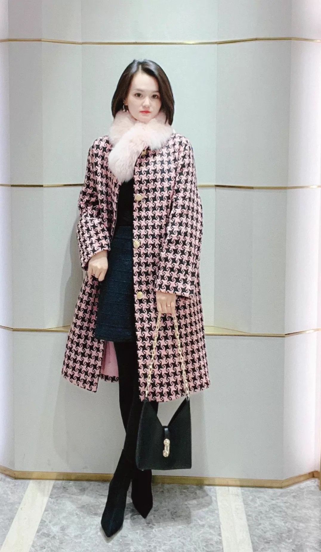 Gucci Gucci Houndstooth Wool Overcoat Pink & Black 34 Size XXS / US 00 / IT 34 - 9 Thumbnail
