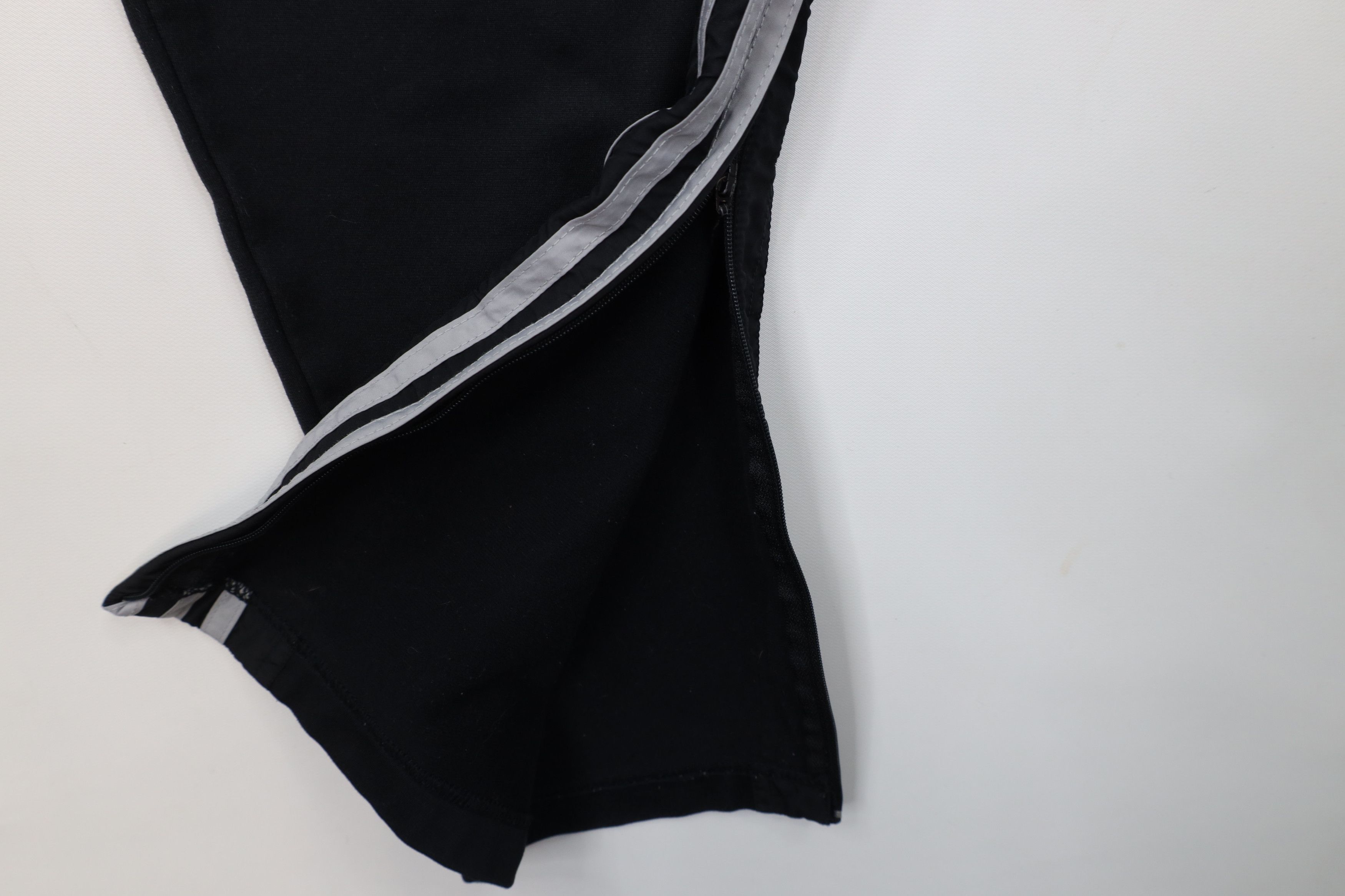 Adidas Vintage 90s Adidas Tapered Leg Soccer Warm Up Sweatpants Size US 34 / EU 50 - 5 Thumbnail