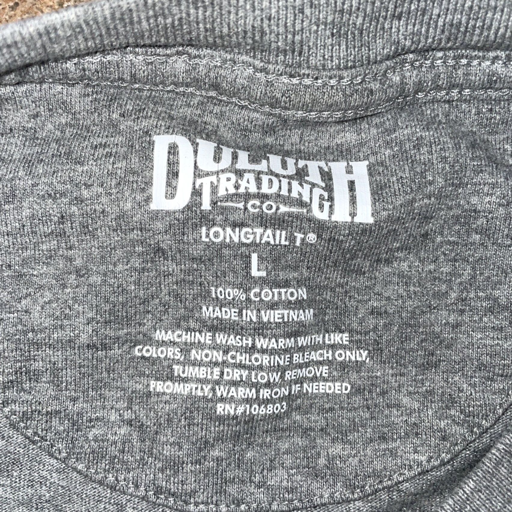 Duluth Trading Company Duluth Trading Co gray 100% cotton longtail pocket Tee Mens Size L Size US L / EU 52-54 / 3 - 4 Thumbnail