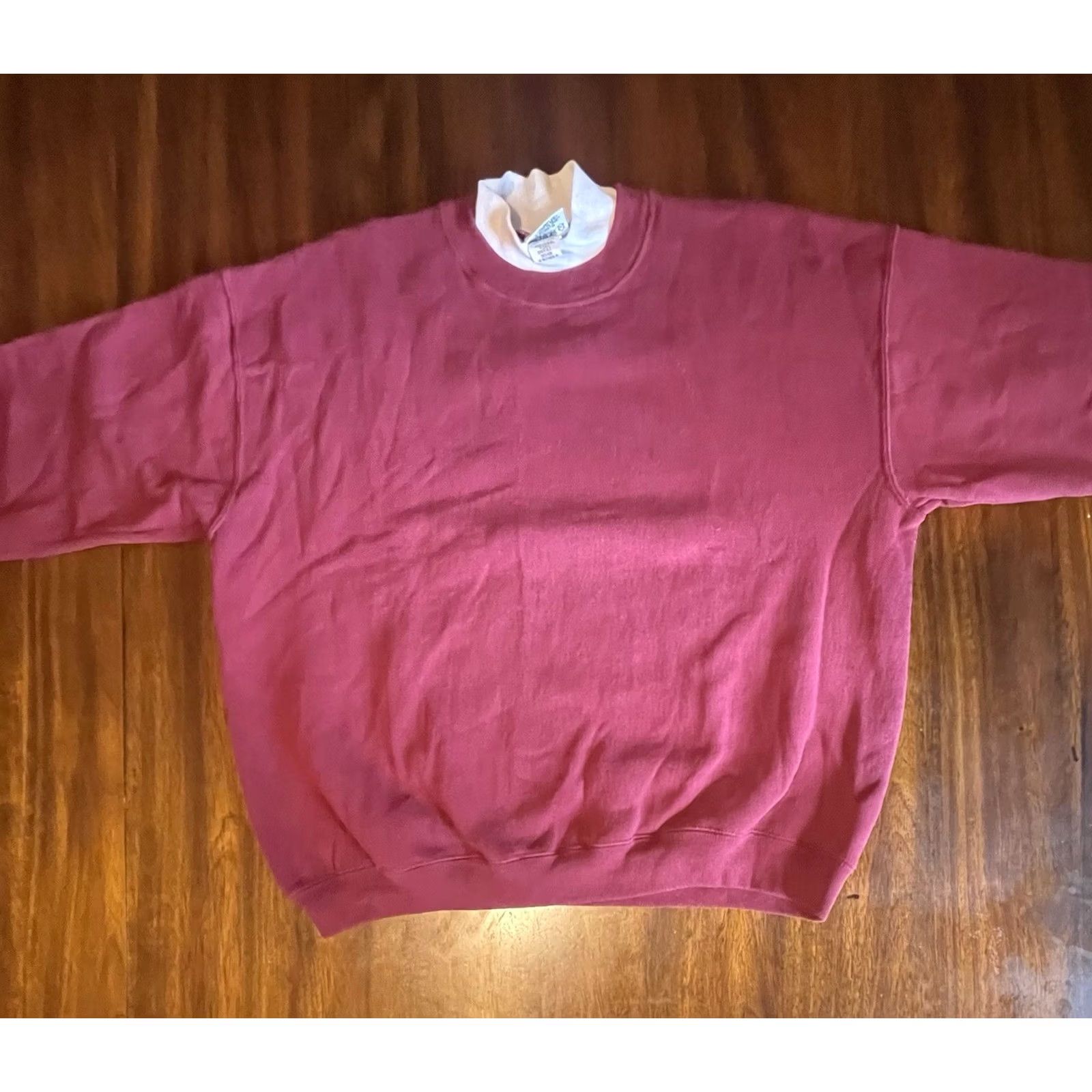 Nutmeg VINTAGE Nutmeg Mills Pullover Sweatshirt Red White Collar Crewneck Men L USA Made 90s Golf All Seasons Size US L / EU 52-54 / 3 - 3 Thumbnail