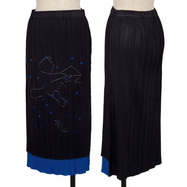 Issey Miyake Issey Miyake size:5 Blue constellation pleated skirt Size 42" / US 20 - 2 Thumbnail