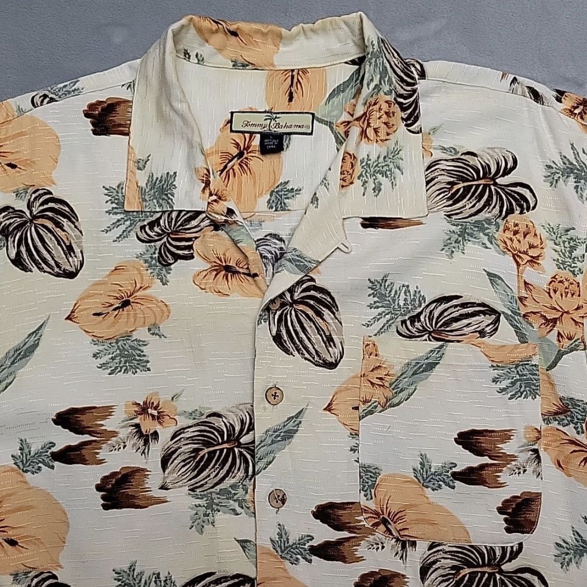 Tommy Bahama Tommy Bahama Shirt Mens Large 100% Silk Multicolor Floral Hawaiian Short Sleeve Size US L / EU 52-54 / 3 - 3 Thumbnail