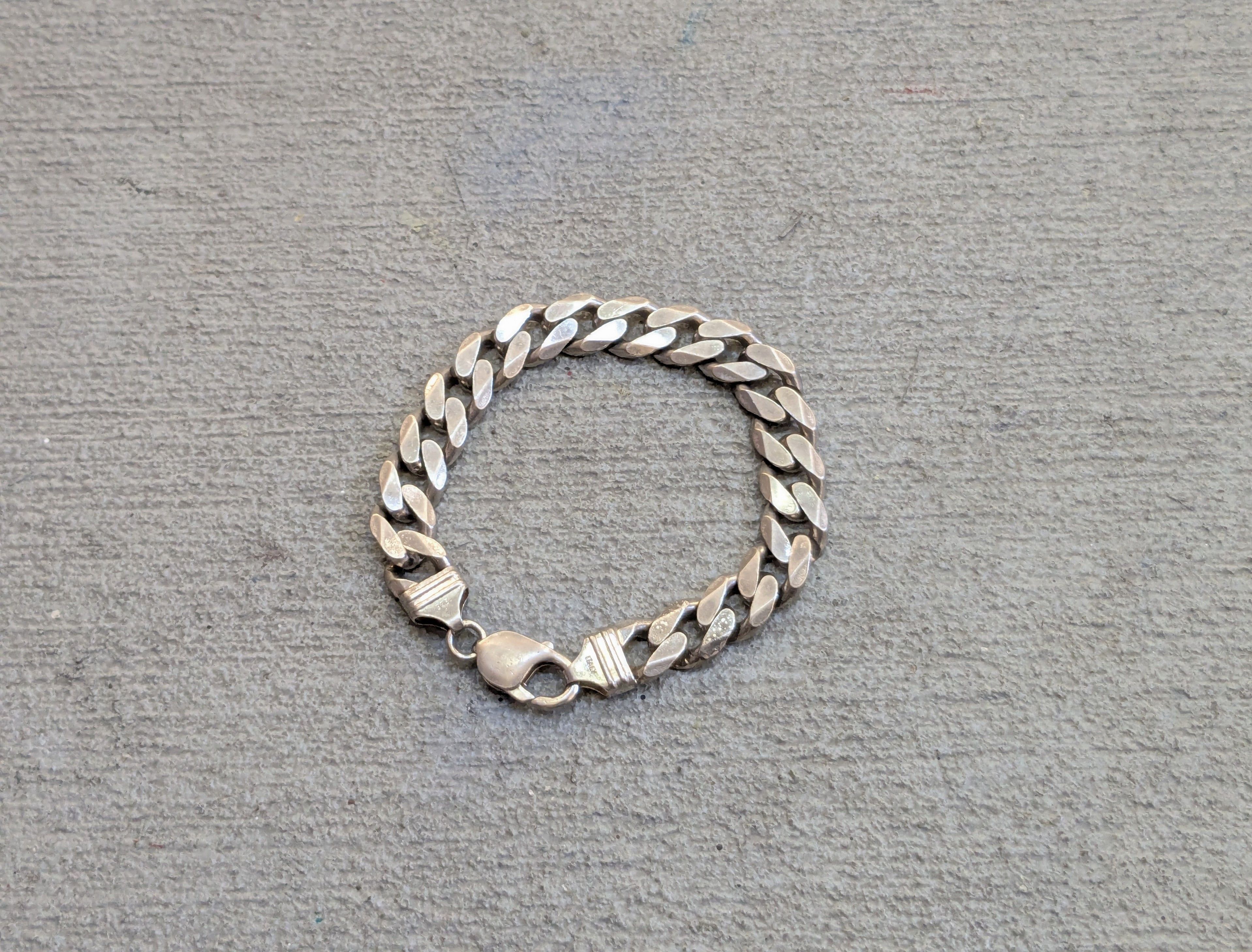 Avant Garde x Jewelry Stainless Steel Bracelet 7.75" Cuban Curb Link Chain in Silver, Men's