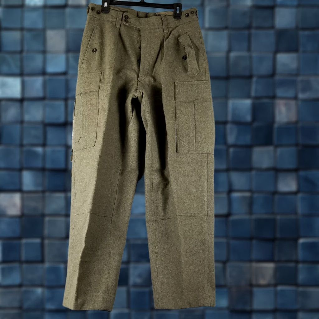 Vintage M&S Thick Wool Hunting Field Pants Cargo Military 31X30 60s Military Green/Grey Mens Size US 31 - 1 Thumbnail