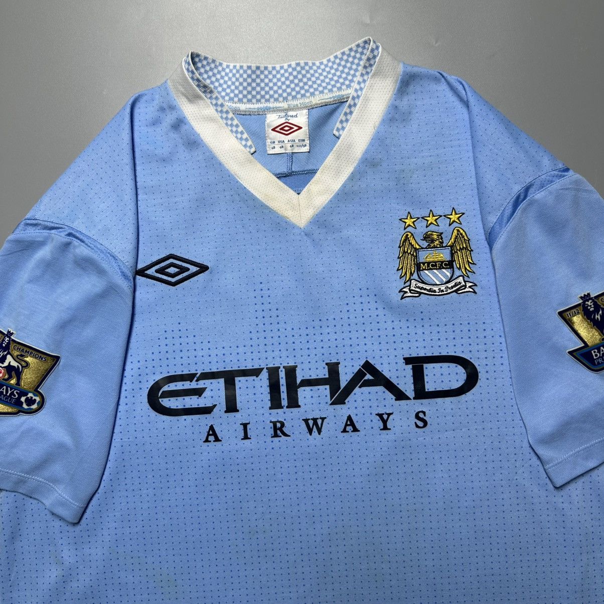 Umbro MAN CITY UMBRO 2011/2012 FOOTBALL HOME JERSEY #16 AGUERO Size US XL / EU 56 / 4 - 4 Thumbnail