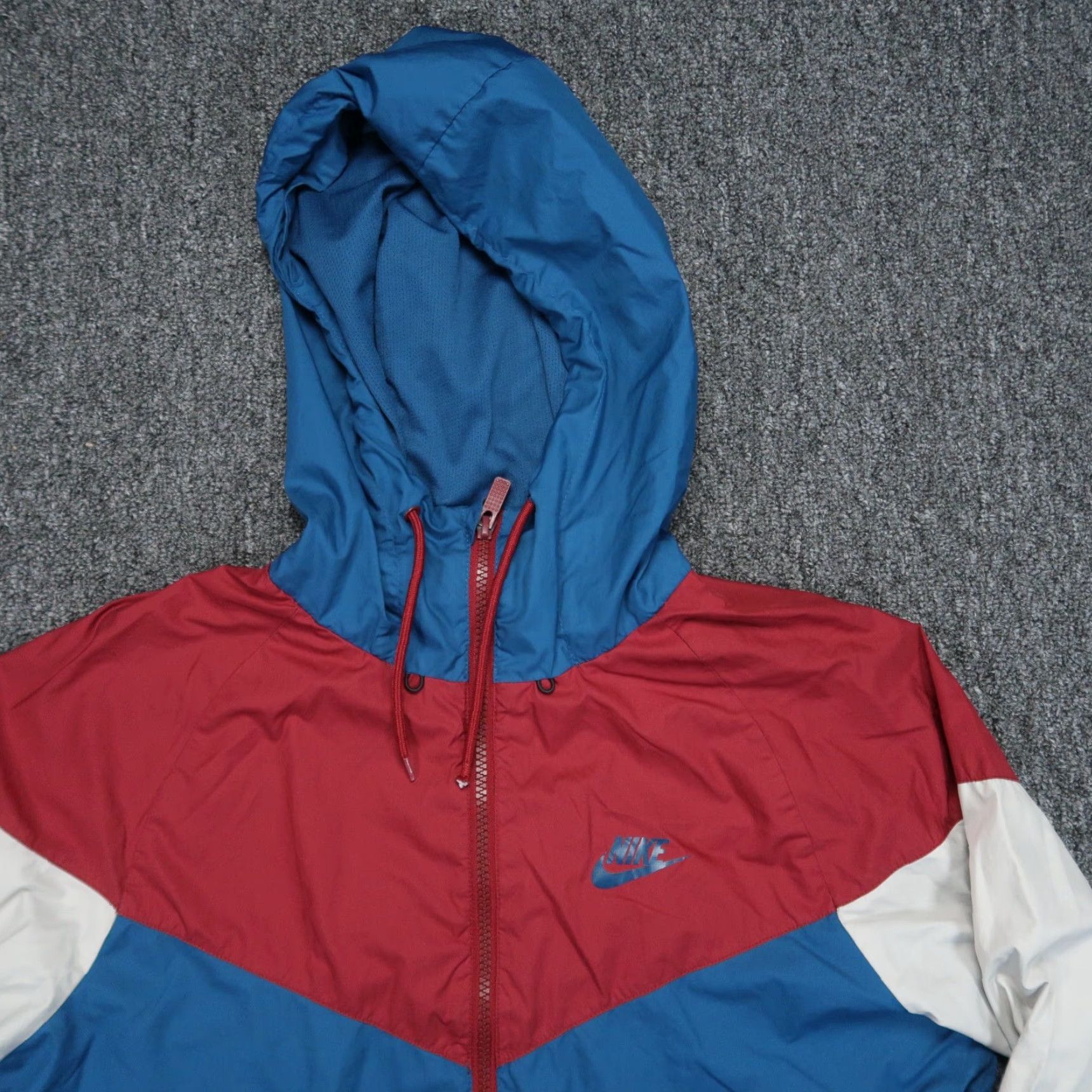 Nike Nike Jacket Windbreaker Mens Small Blue Windrunner Hooded Pockets Full Zip Size US S / EU 44-46 / 1 - 2 Thumbnail