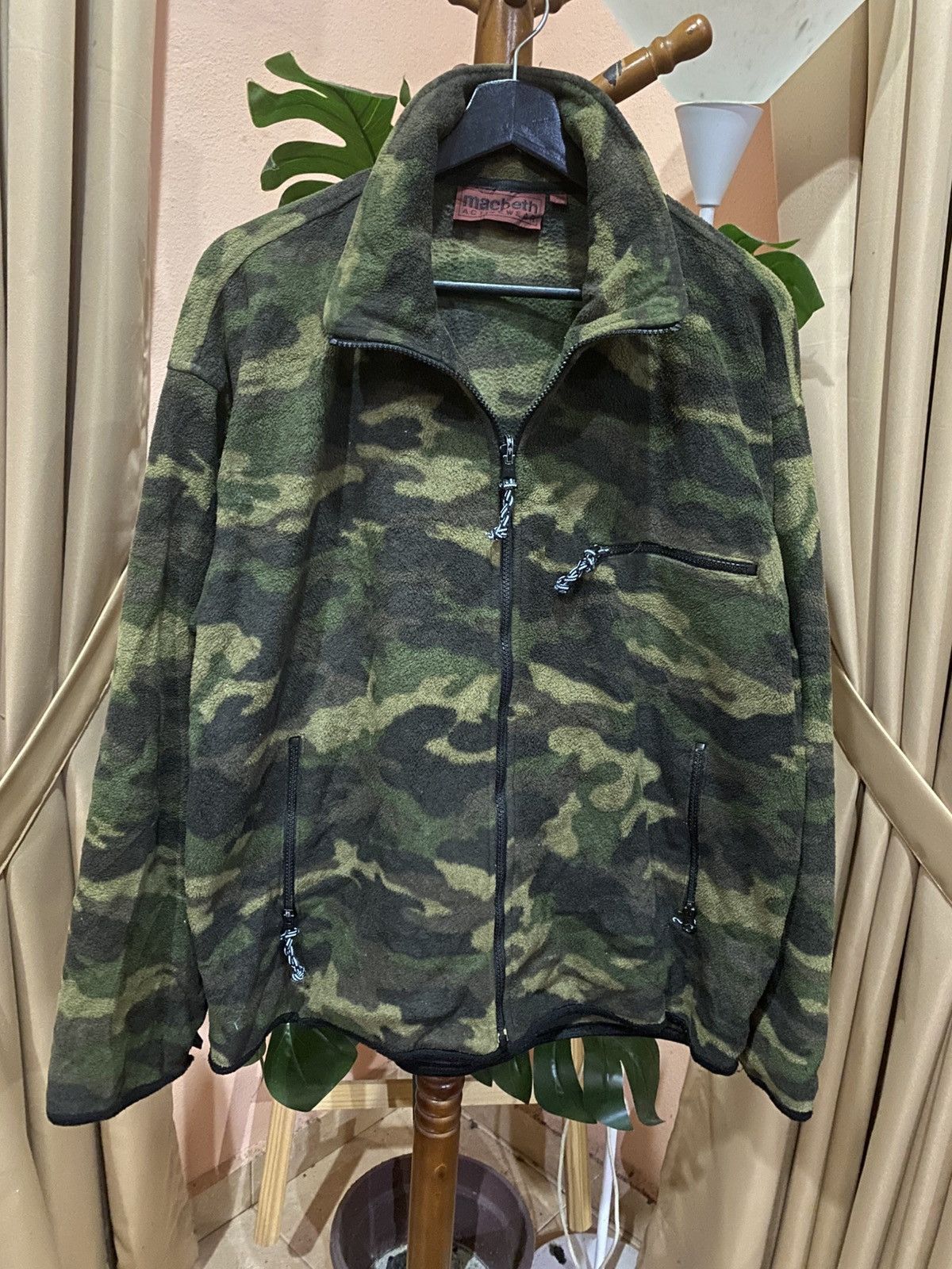 Macbeth Vintage Macbeth Activewear Camo Fleece Jacket Green Camo Size US L / EU 52-54 / 3 - 1 Thumbnail