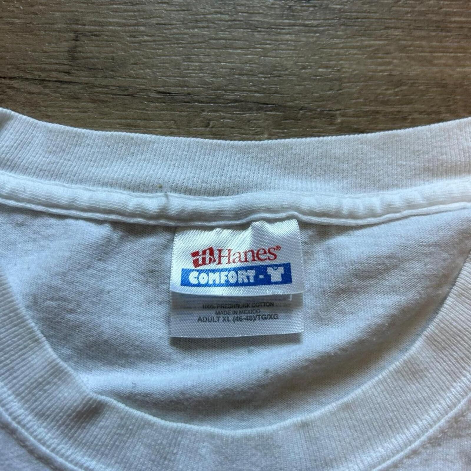 Fruit Of The Loom Fruit of the Loom Men's White and Cream Tshirt Size US XL / EU 56 / 4 - 5 Thumbnail