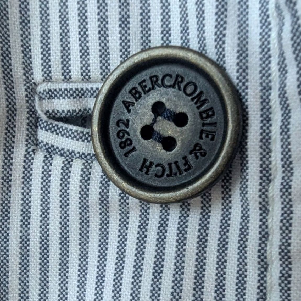 Abercrombie & Fitch Abercrombie & Fitch Blue White Pinstripe Crest Blazer Jacket Women S Notch Lapel Two-Button Front Casual Workwear Size S / US 4 / IT 40 - 4 Thumbnail