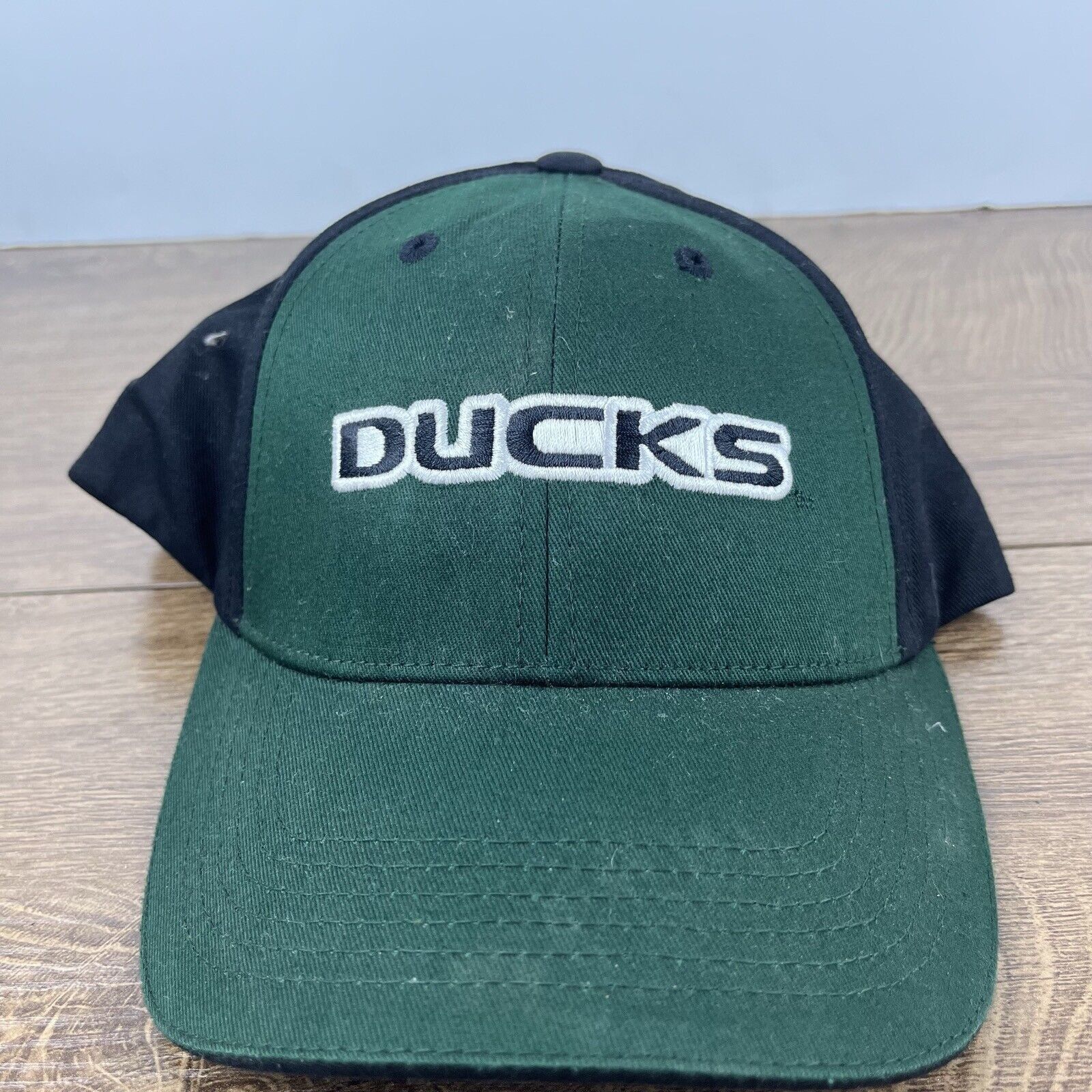 Other Oregon Ducks Green Hat NCAA Green Hat Adjustable Cap Green A Size ONE SIZE - 3 Thumbnail