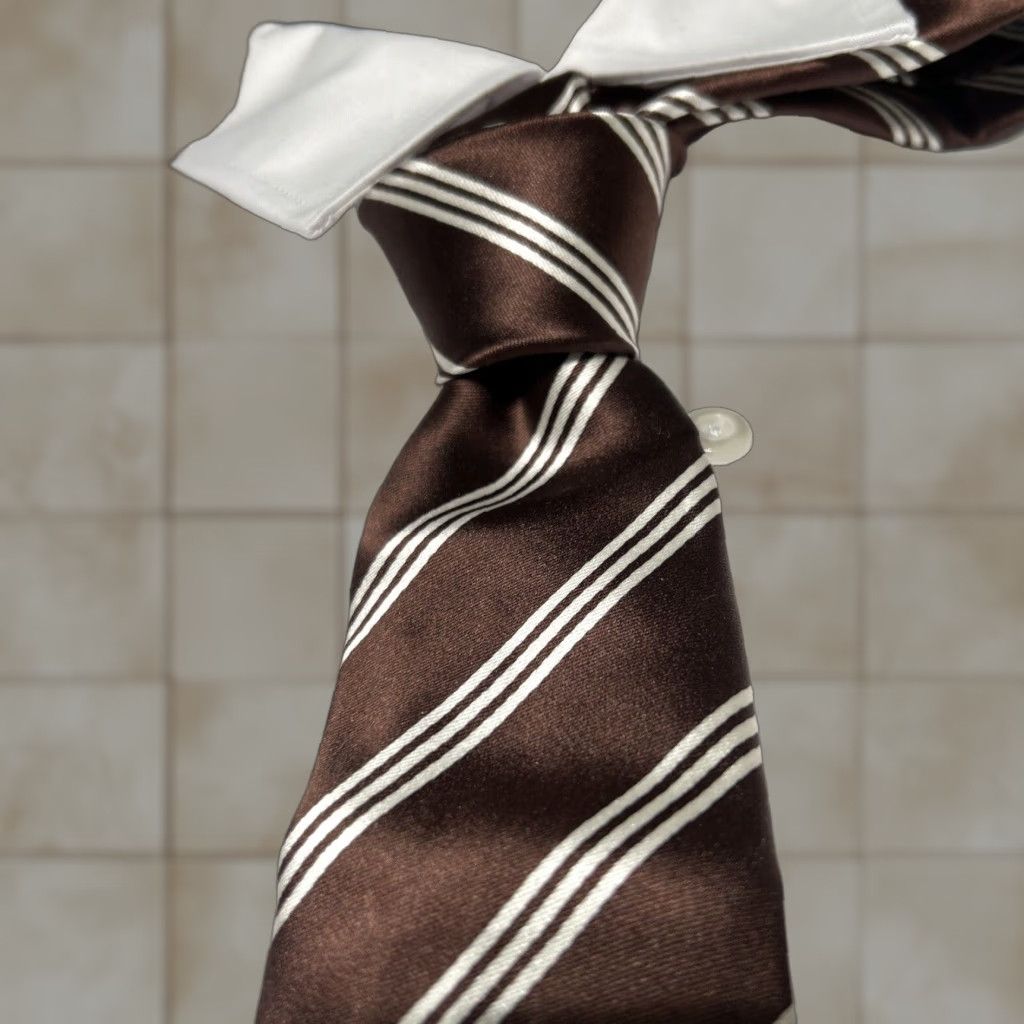 Vintage Hilton Repp Silk Tie Brown White Repp Stripe Made In Italy Mens TIE Brown Silk Italy Size ONE SIZE - 1 Thumbnail