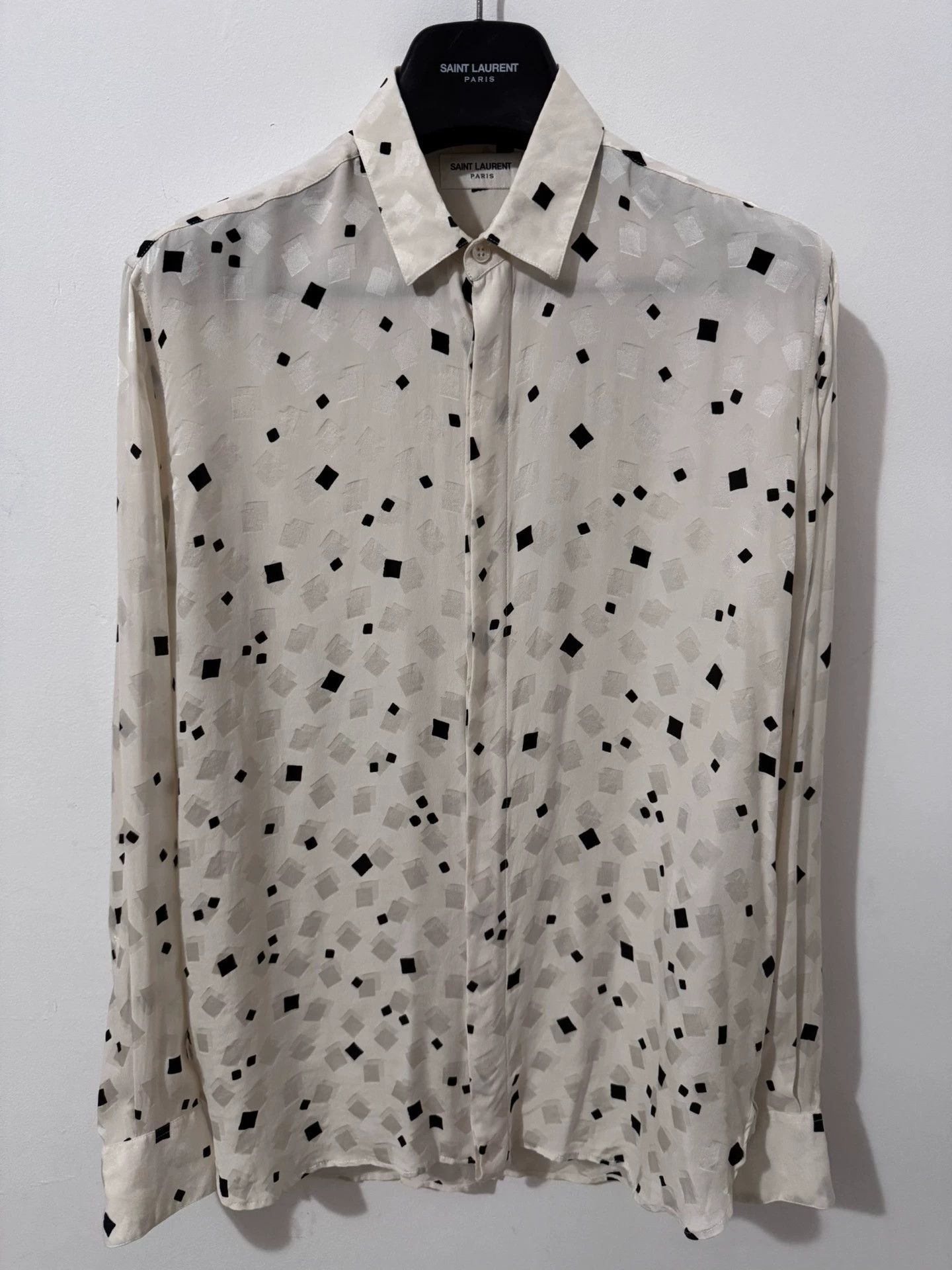 Saint Laurent Paris Authentic Saint Laurent SLP 20SSshirt made of mulberry silk. Size L / US 10 / IT 46 - 1 Thumbnail