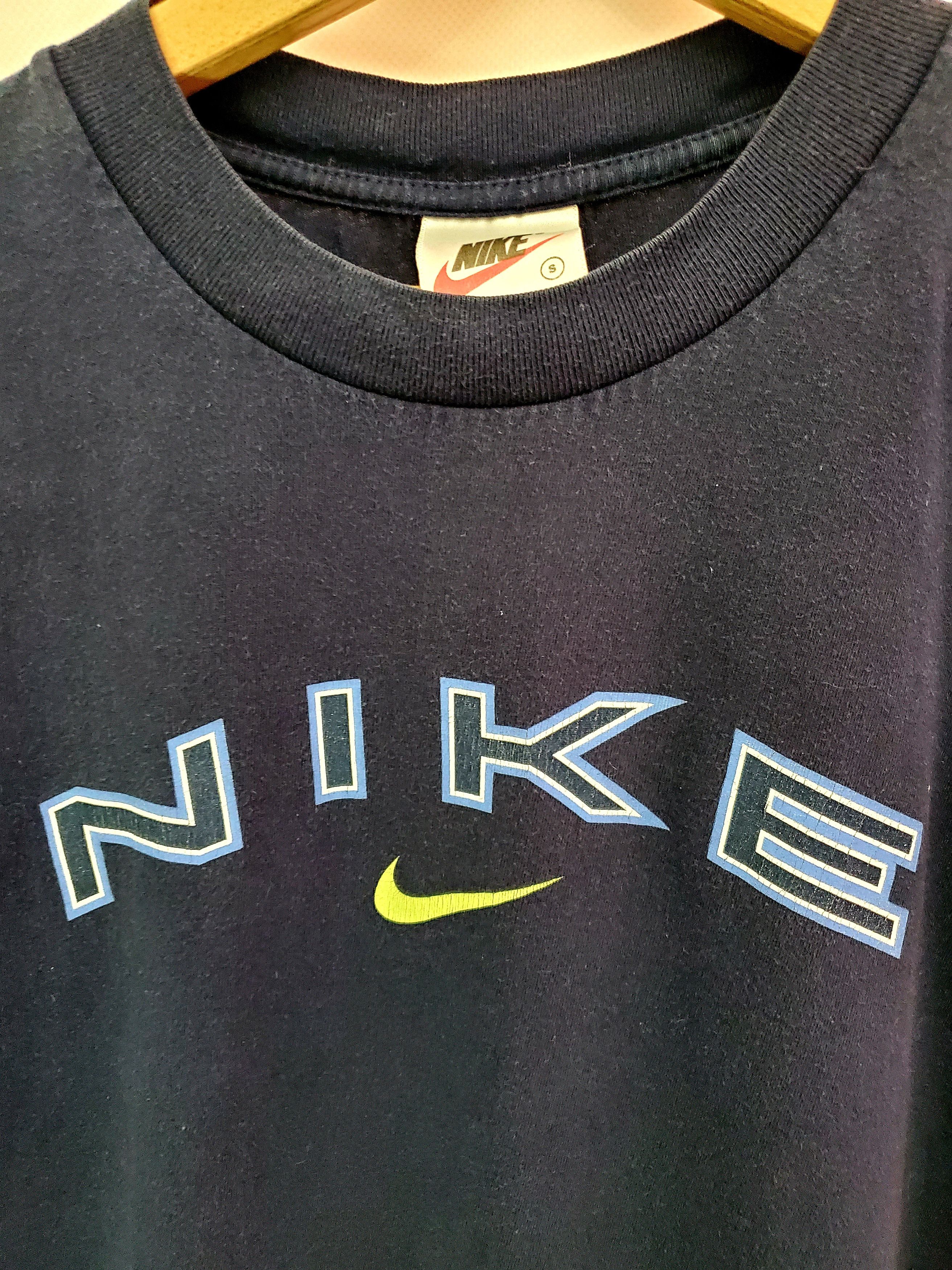Nike × Vintage Vintage Nike Big Logo Retro T-Shirt Y2K size S Size US S / EU 44-46 / 1 - 2 Thumbnail