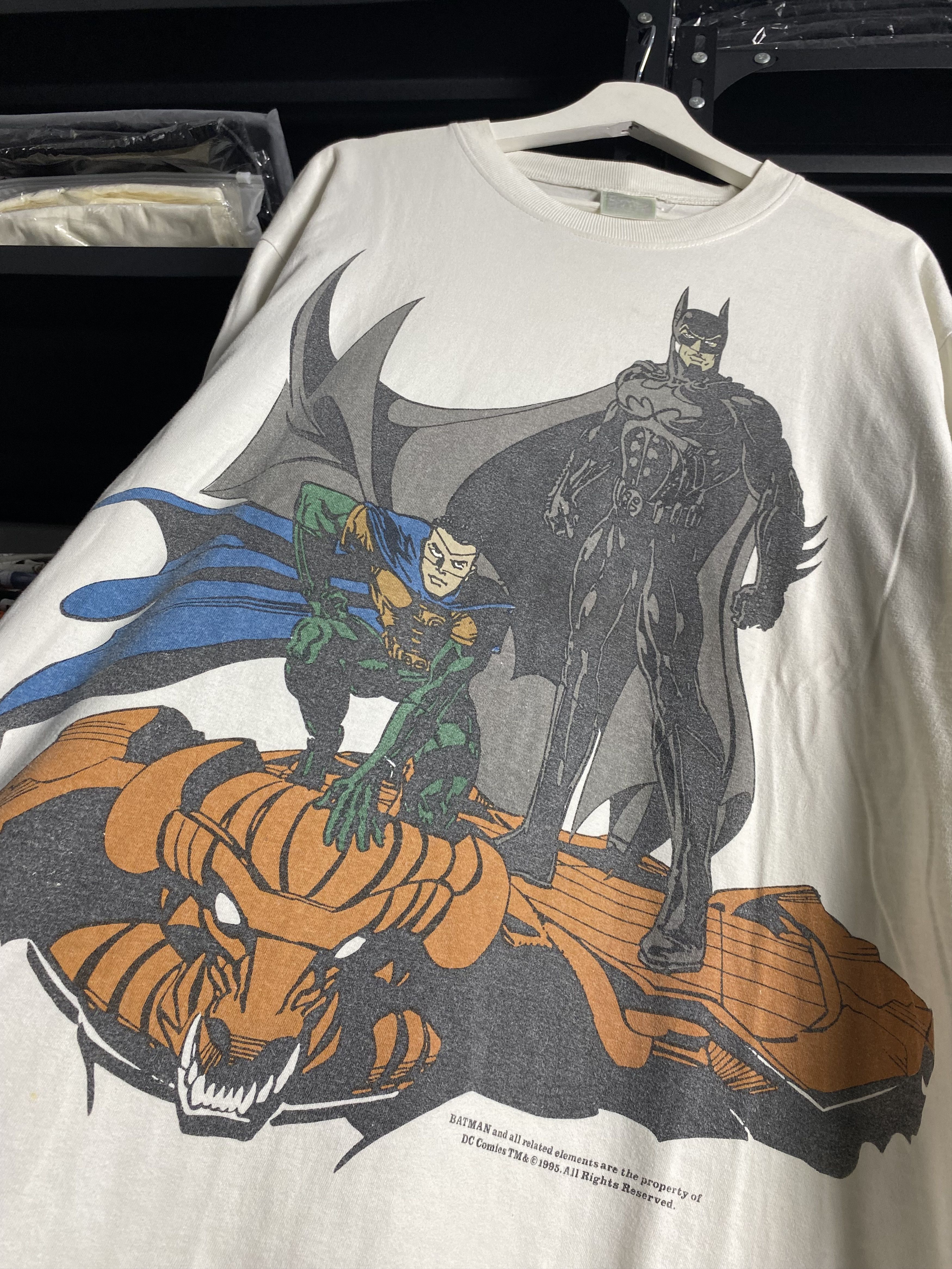 Vintage Vintage Batman and Robin by DC Comics Size US XL / EU 56 / 4 - 1 Thumbnail