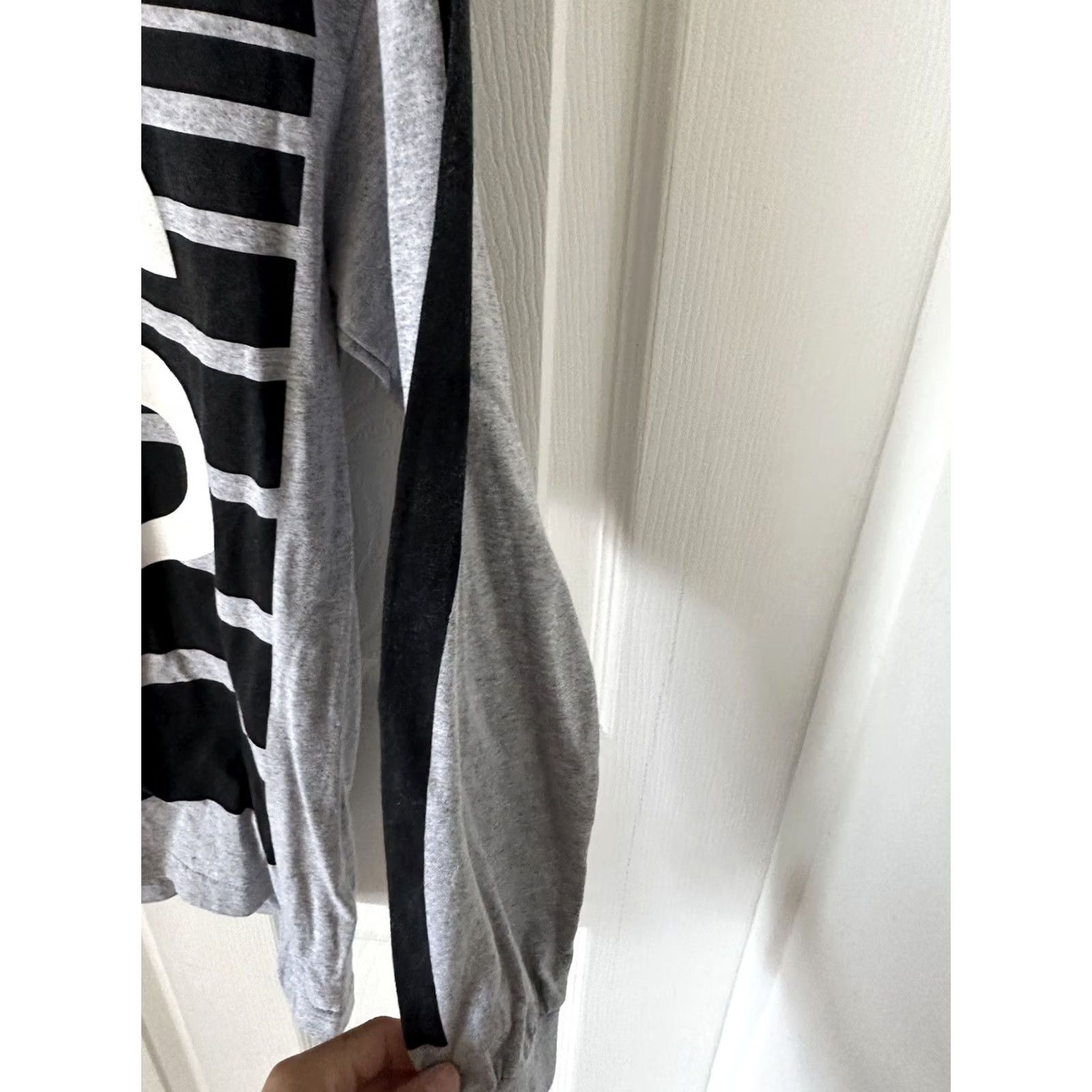 Vintage VINTAGE Stussy World Tribe International Stussy Tribe Long Sleeve Small Mens Size US S / EU 44-46 / 1 - 5 Thumbnail