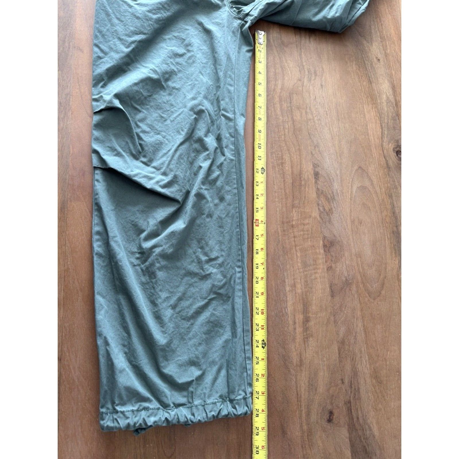 Aritzia Aritzia TNA Track Pants Womens XS Elastic Waist Drawstring Green Twill Jogger Pants City Hip Hop XS Womens Size 27" / US 4 / IT 40 - 7 Thumbnail