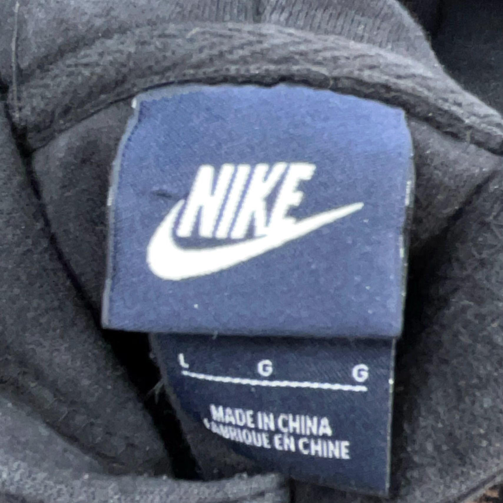 Nike Nike Hoodie Men Large Black Sweatshirt Center Swoosh Thrashed Bleached Size US M / EU 48-50 / 2 - 3 Thumbnail