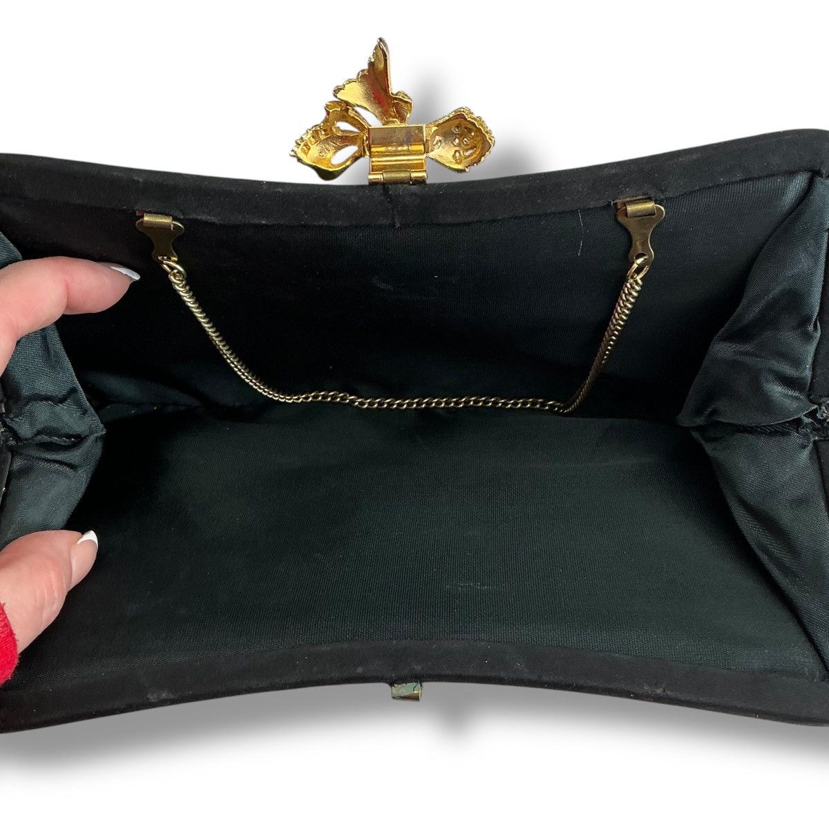 Other Vintage Elegant Black Handbag with Gold Accents Size ONE SIZE - 7 Thumbnail