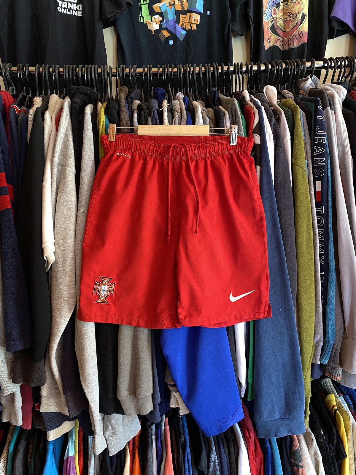 Nike VINTAGE NIKE PORTUGAL SOCCER SHORTS Size US 31 - 1 Thumbnail