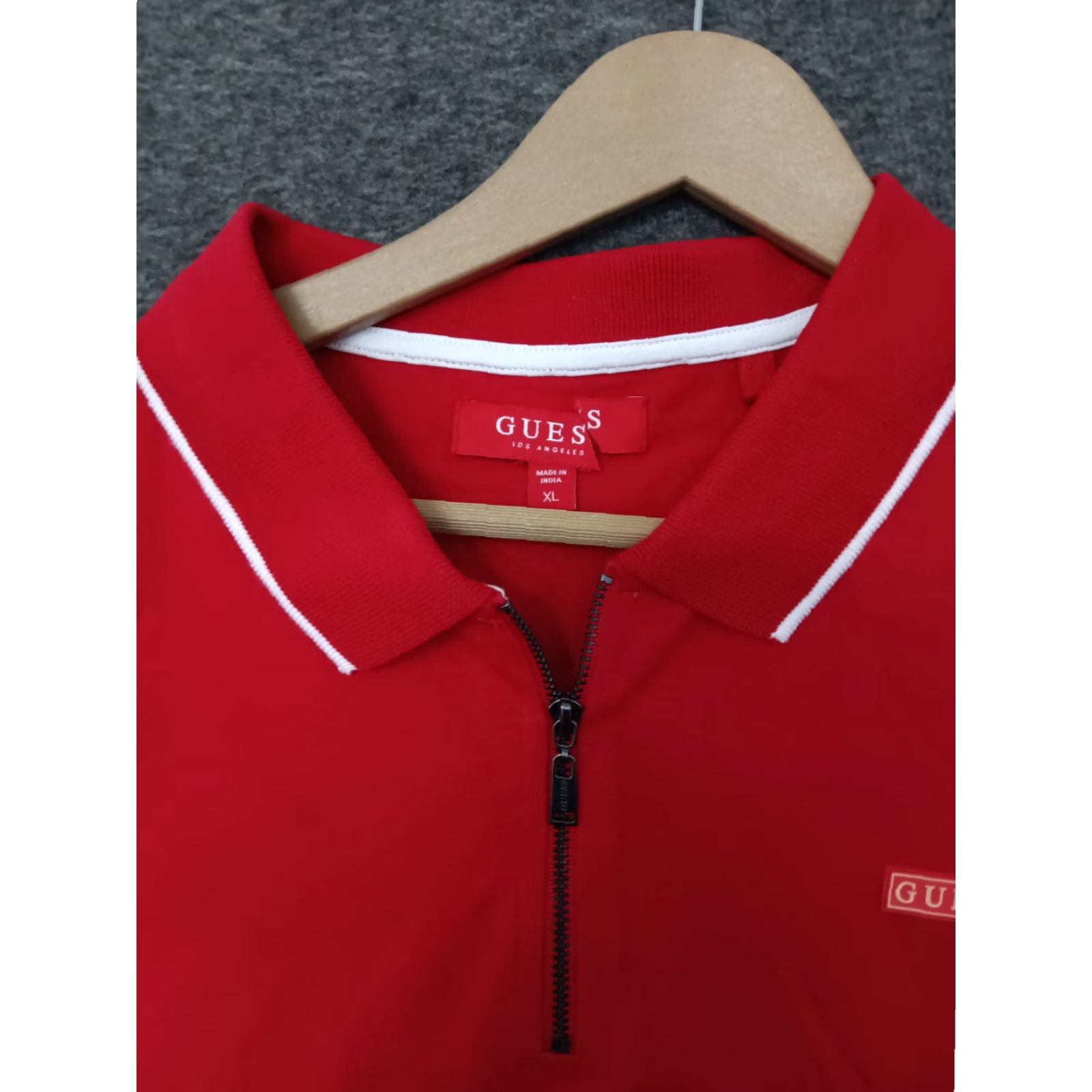 Guess GUESS Polo Shirt Short Sleeve Mens XL 1/4 Zip Collared Red T-Shirt Polo Casual Golf Walking Logo Regular 44 Chest 44 in Solid Blended Fabric Size US XL / EU 56 / 4 - 3 Thumbnail