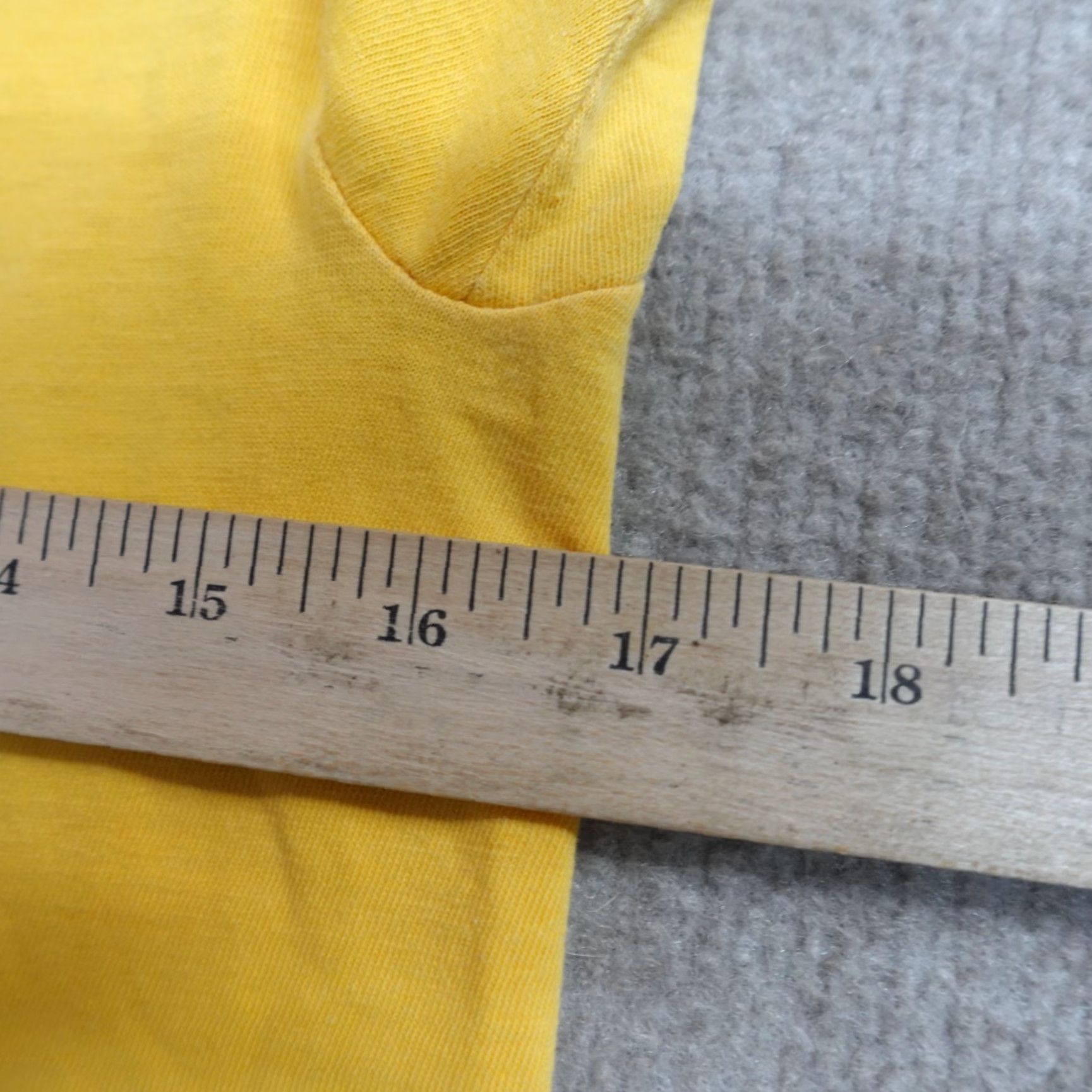 Vintage VINTAGE American Vintage Shirt XS Crew Neck Short Sleeve USA Yellow Men XS USA Made West Point Browne Artex Single Stitch Size US XS / EU 42 / 0 - 7 Thumbnail