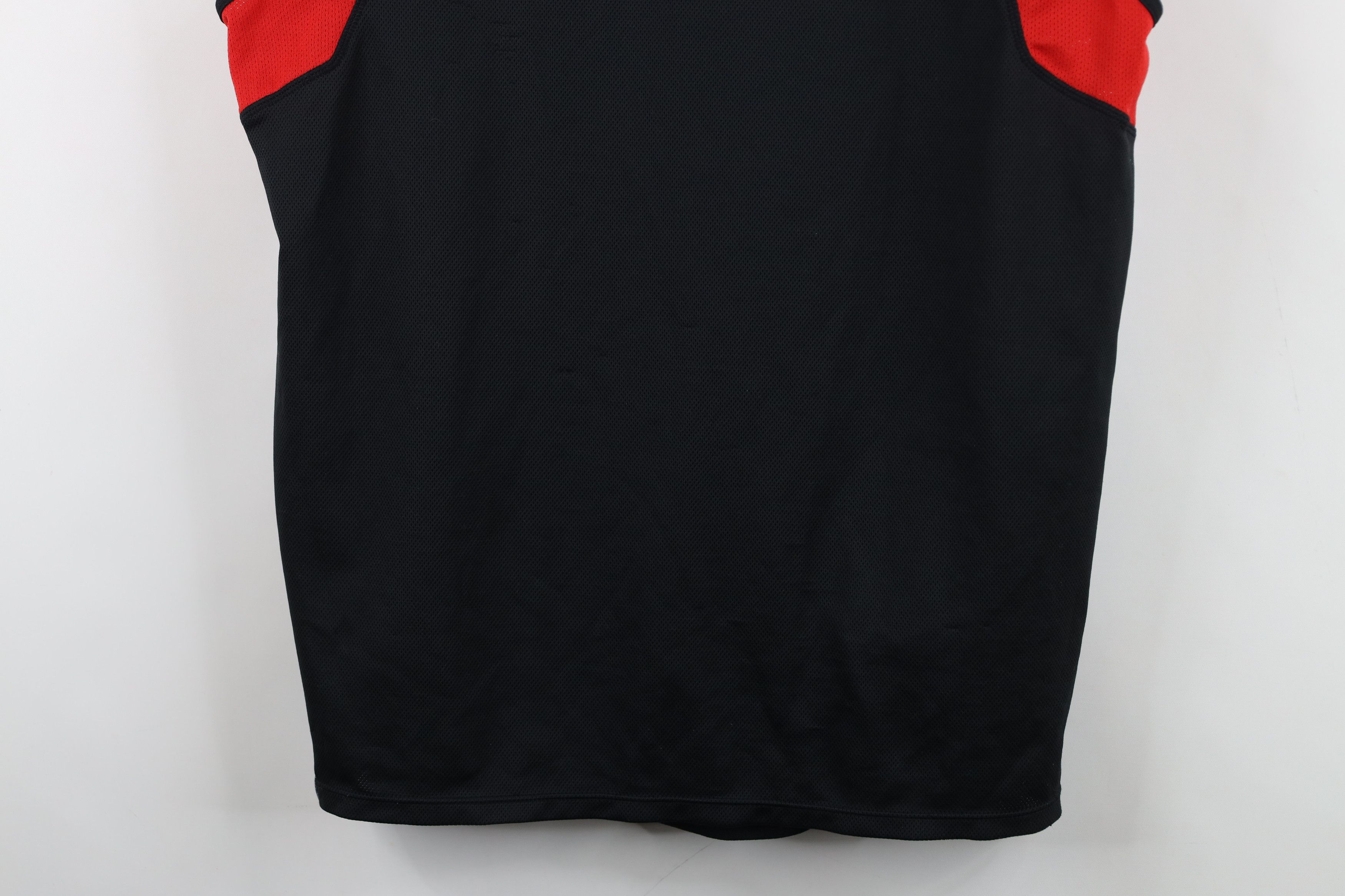 Nike Vintage Nike Mini Swoosh Reflective Tank Top Singlet Jersey Size US L / EU 52-54 / 3 - 3 Thumbnail